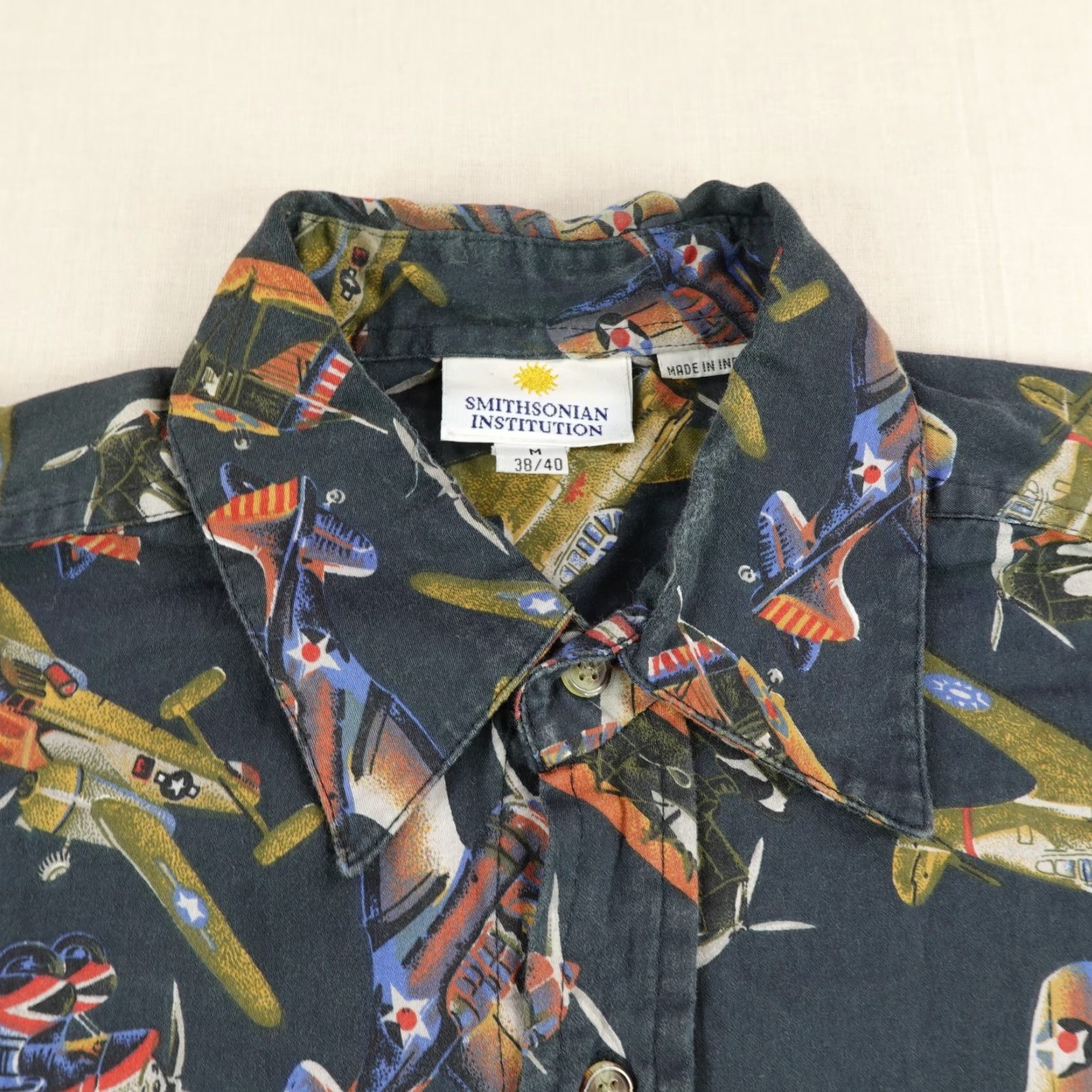 Vintage VINTAGE Smithsonian Graphic Print Button-Up Shirt Men Medium Black Military Airplanes WWII Size US M / EU 48-50 / 2 - 2 Thumbnail