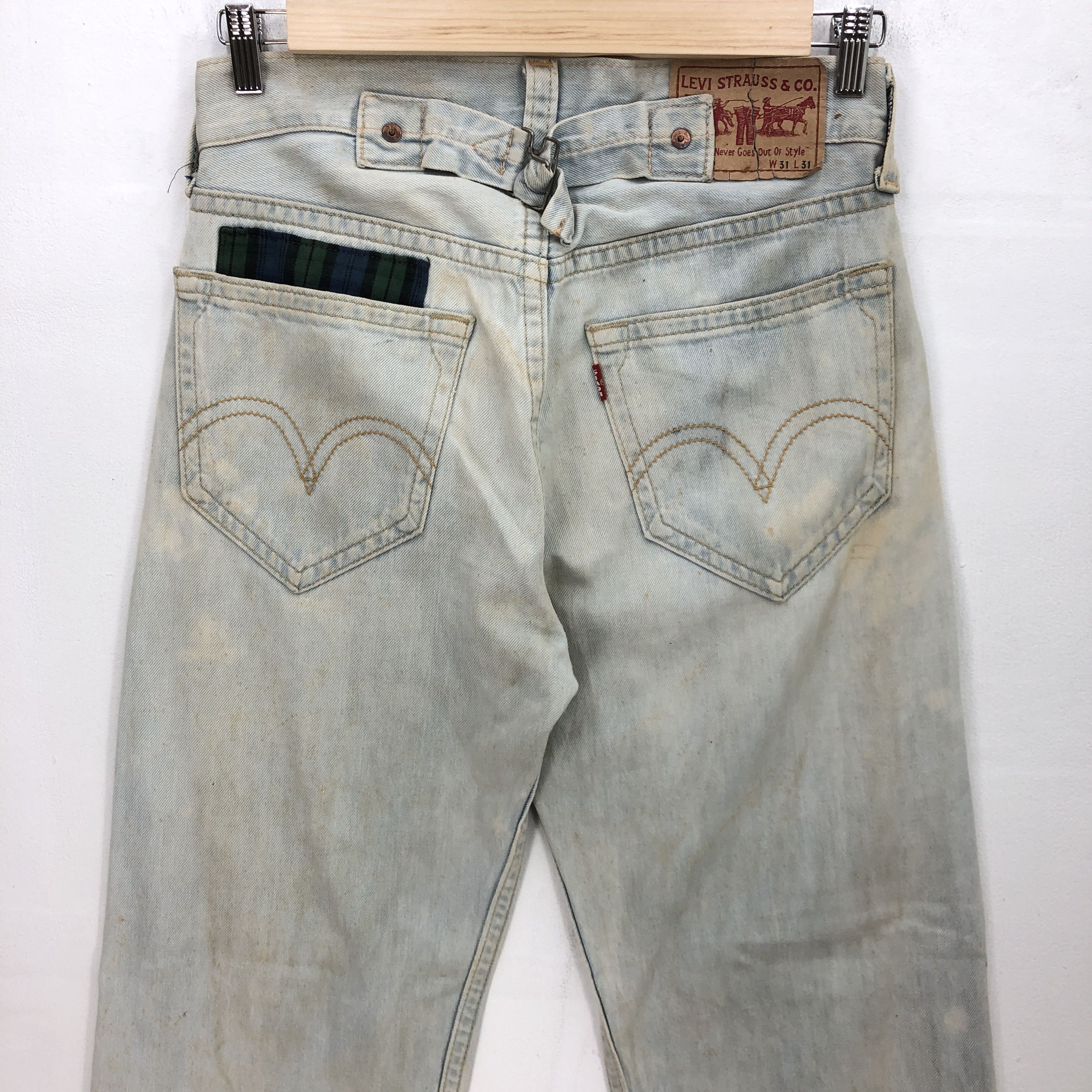 Levi's 90s Levis 902 Distressed Jeans Light Wash Buckle Back Denim Size US 32 / EU 48 - 4 Thumbnail