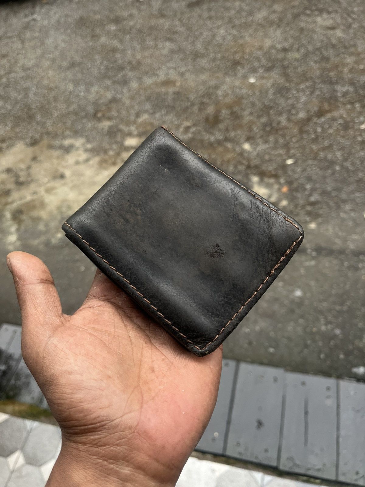 Oakley Oakley Distressed Leather Wallet Zig-Zag Stitching Vintage Size ONE SIZE - 5 Thumbnail