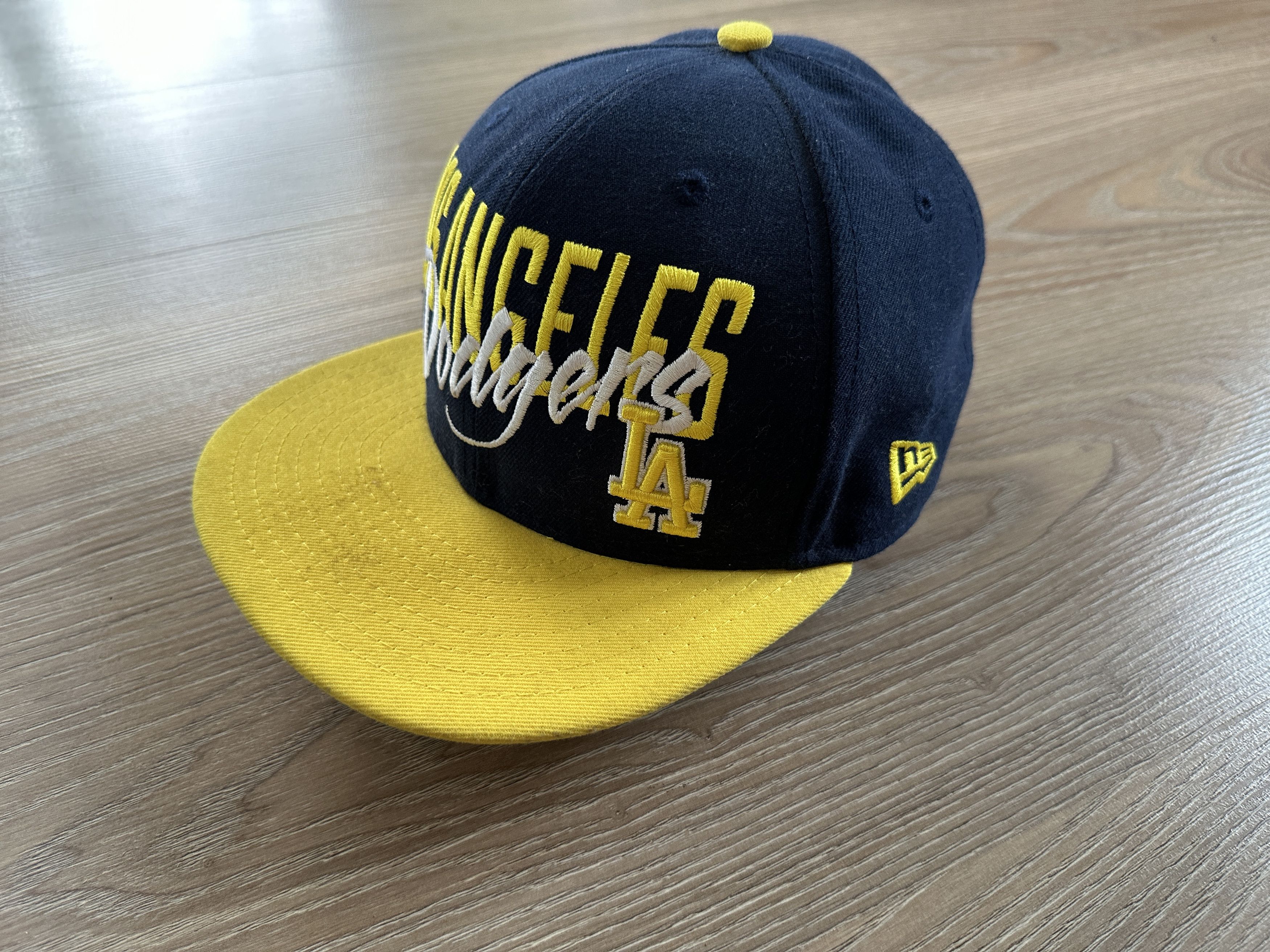 MLB × New Era × Vintage Los Angeles Dodgers New Era Embroidered Logo Snapback Size ONE SIZE - 4 Thumbnail