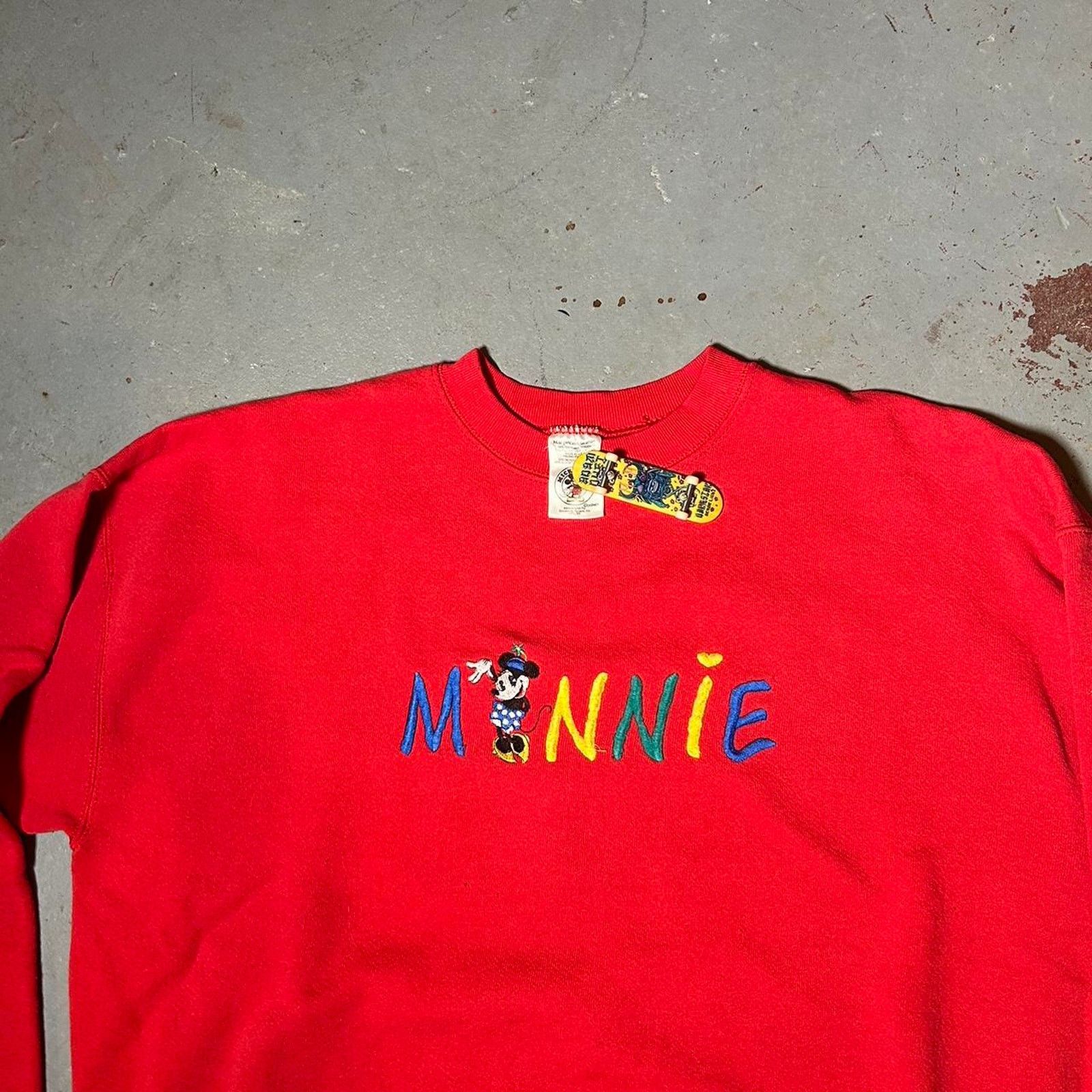 Disney 90s minnie mouse embroidered crewneck Size US XL / EU 56 / 4 - 2 Thumbnail