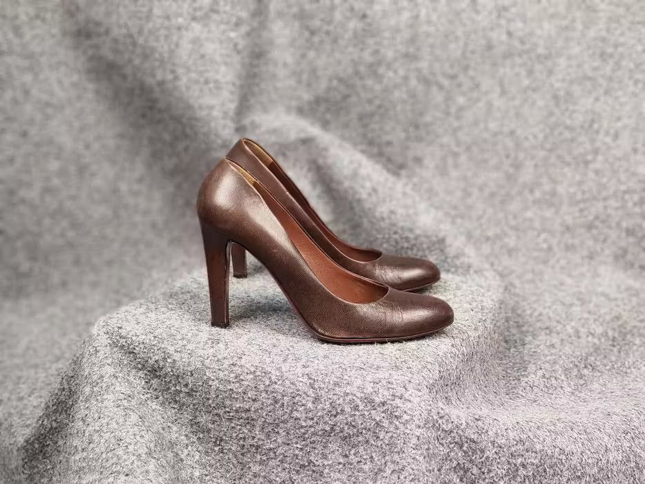 Miu Miu Vintage Luxurious Miu Miu Design Leather Brown Retro Heels Size US 9 / IT 39 - 1 Thumbnail