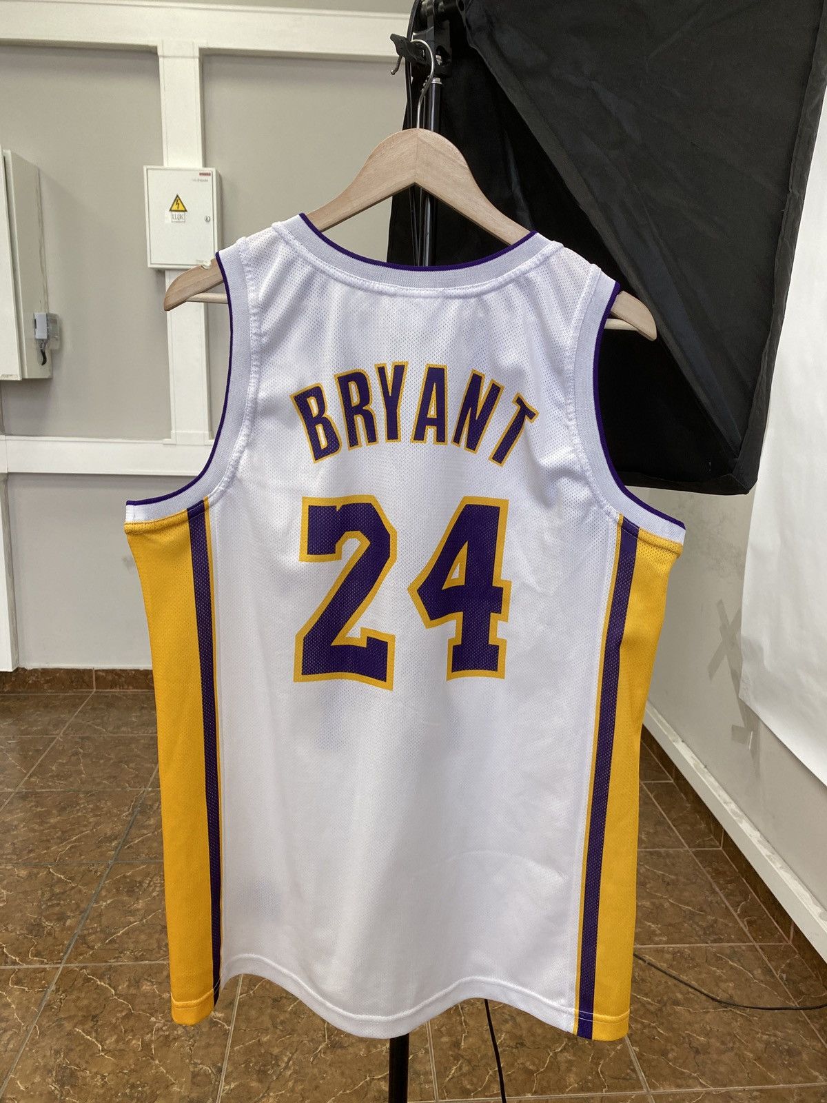Champion 🇺🇸 Vintage Y2K Kobe Bryant 24 Champion L A Lakers Jersey Rare Size US L / EU 52-54 / 3 - 1 Thumbnail