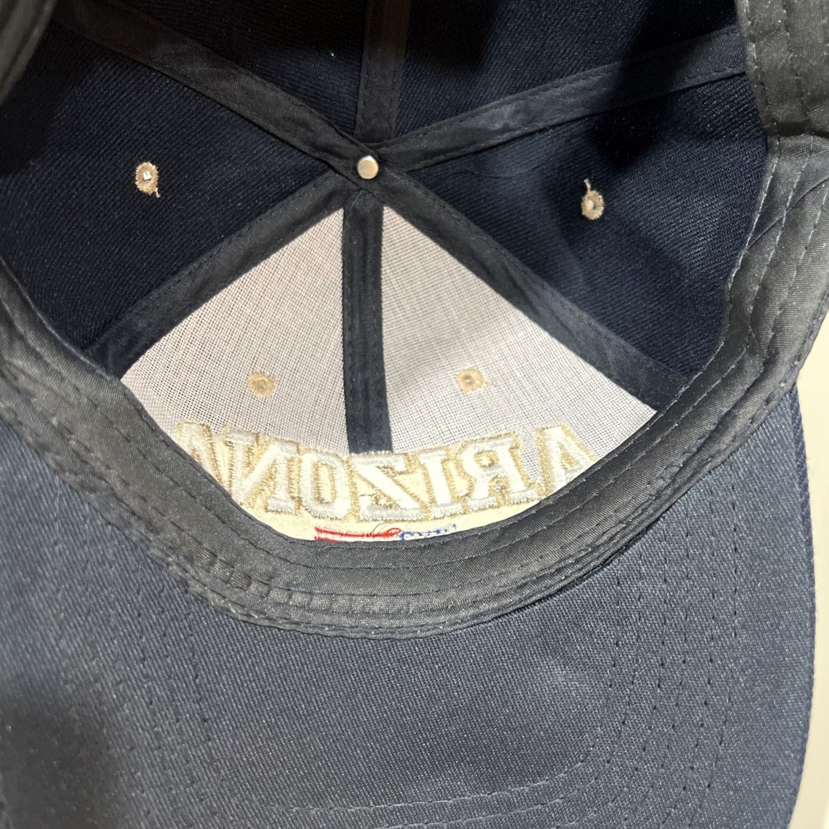 Vintage VINTAGE Arizona United States Spellout Flag Strapback Adjustable Trucker Hat Blue Men Adjustable Trucker Hat Mens Blues Flag Arizona US Size ONE SIZE - 7 Thumbnail
