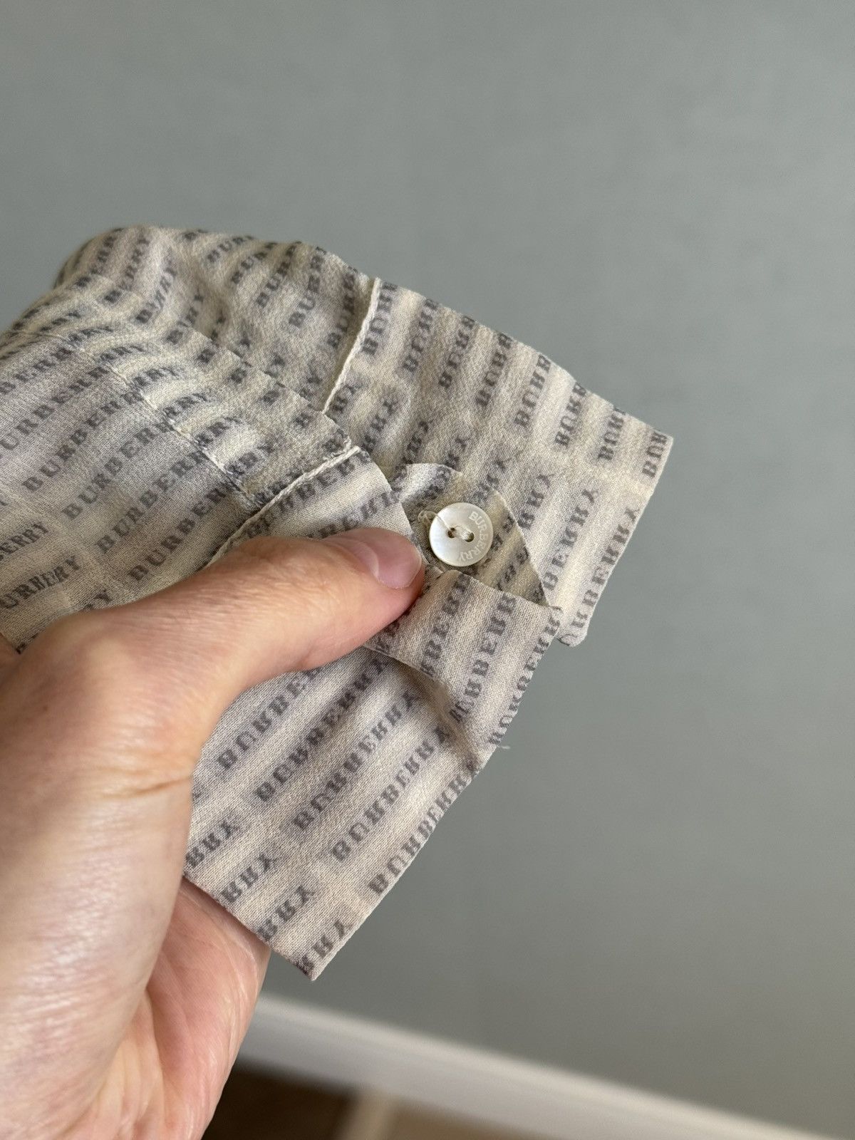 Burberry Burberry Monogram Blouse Size L / US 10 / IT 46 - 8 Thumbnail