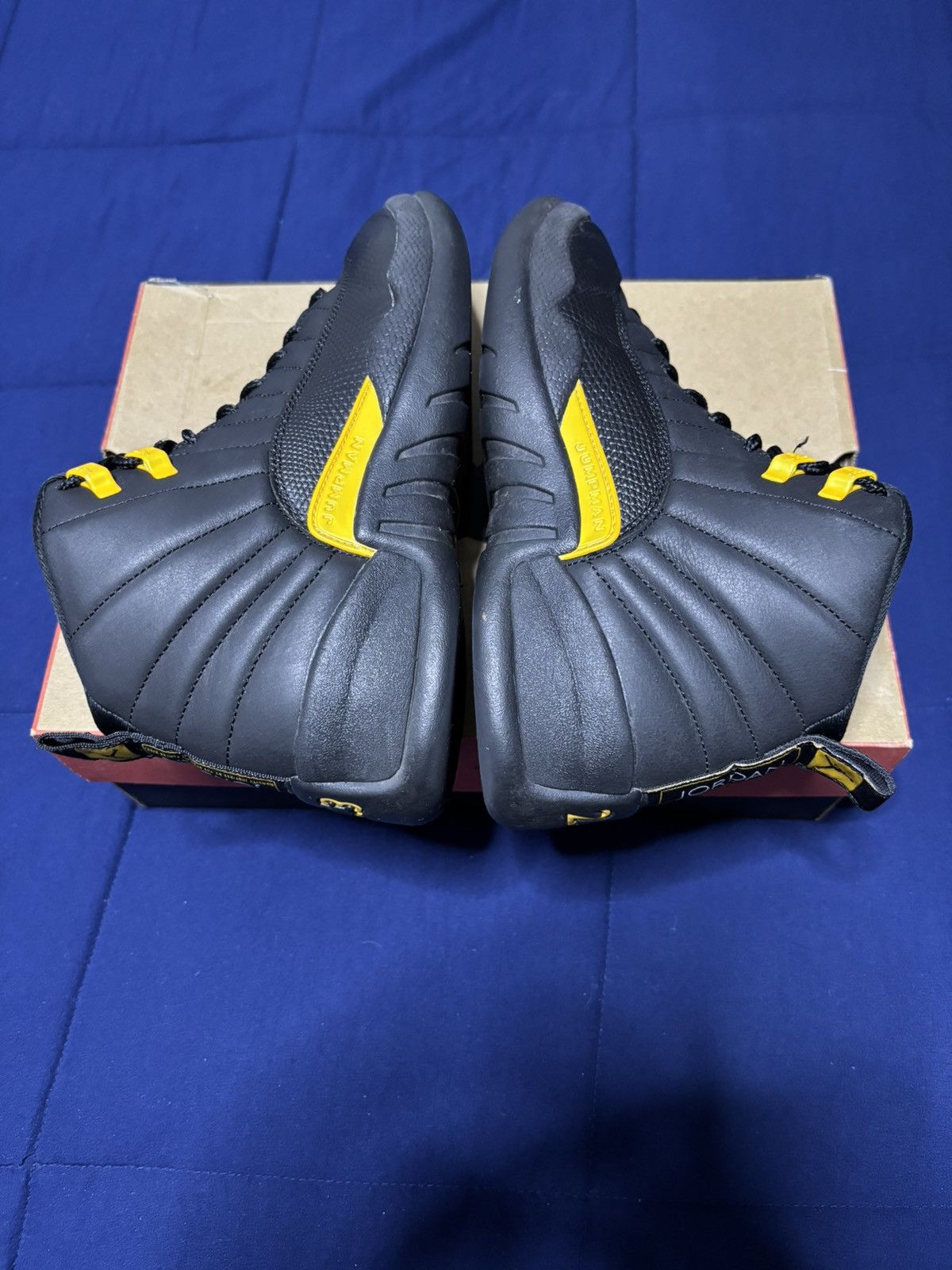 Jordan Brand Jordan 12 Retro Black Taxi 2022 Size 9 Size US 9 / EU 42 - 2 Thumbnail