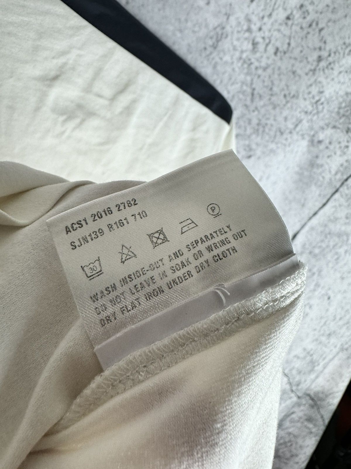 Prada Prada Milano Red Tab Basic Old Money White Polo T Shirt Tee Size US L / EU 52-54 / 3 - 7 Thumbnail