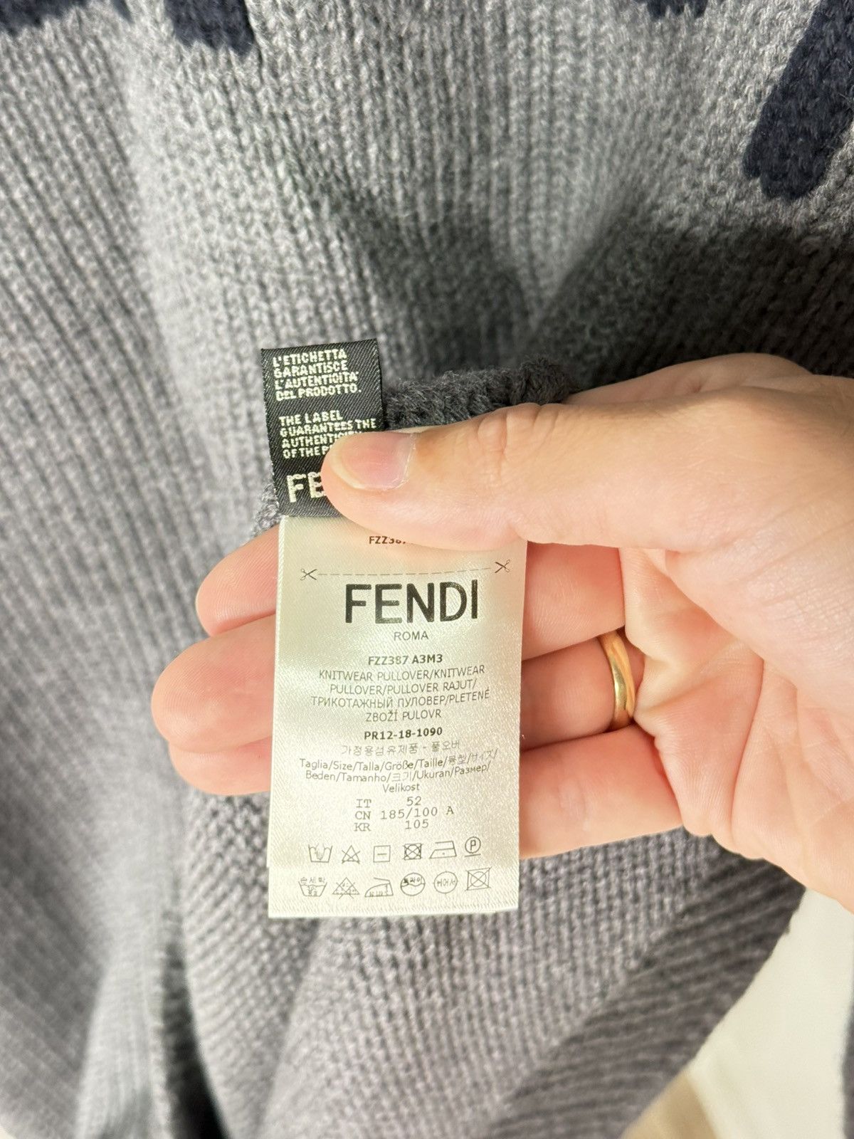 Fendi FENDI Logo Knitted Sweater Size US L / EU 52-54 / 3 - 10 Thumbnail
