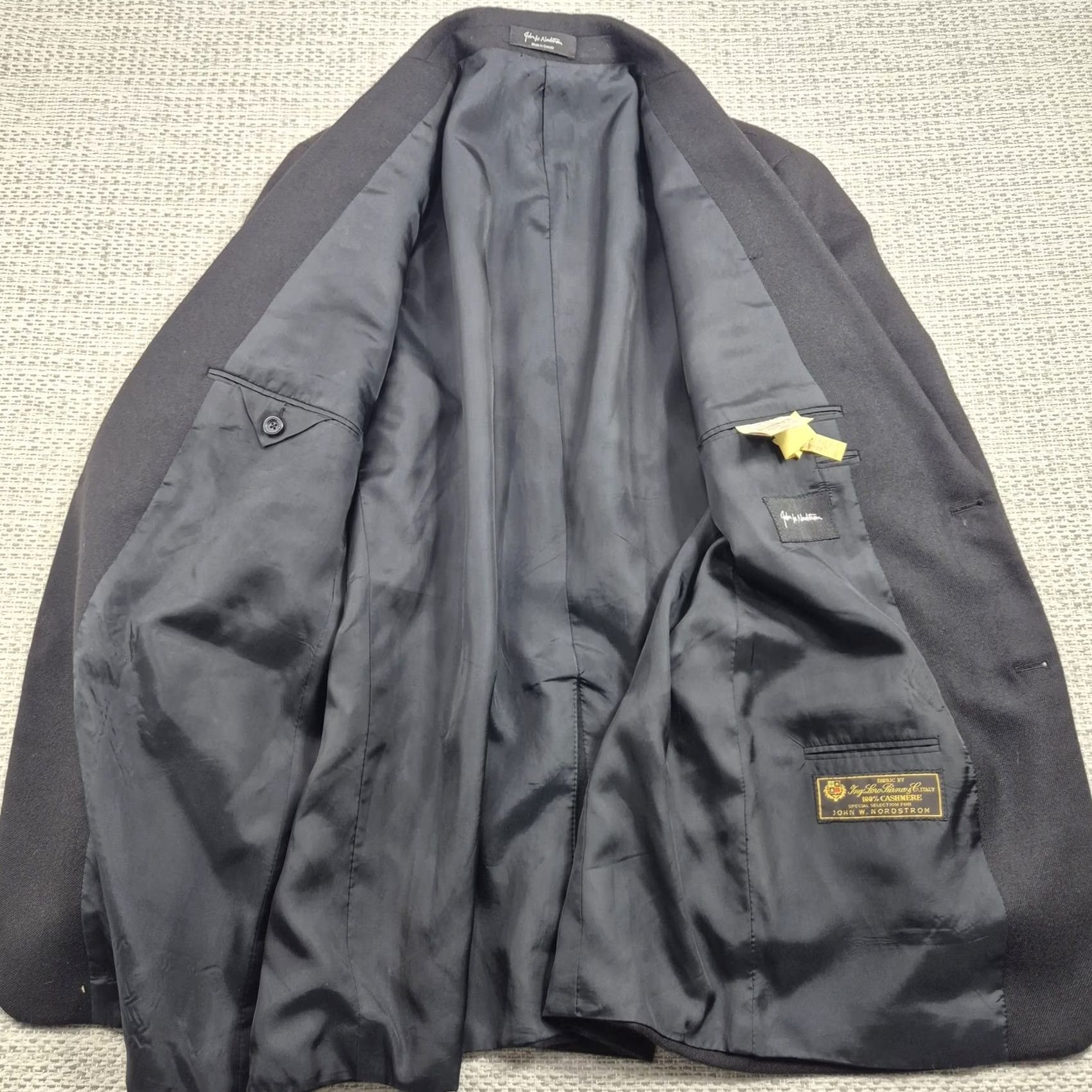 Nordstrom John W. Nordstrom Sport Coat Mens 44R Black Cashmere Loro Piana Two Button Size US S / EU 44-46 / 1 - 3 Thumbnail