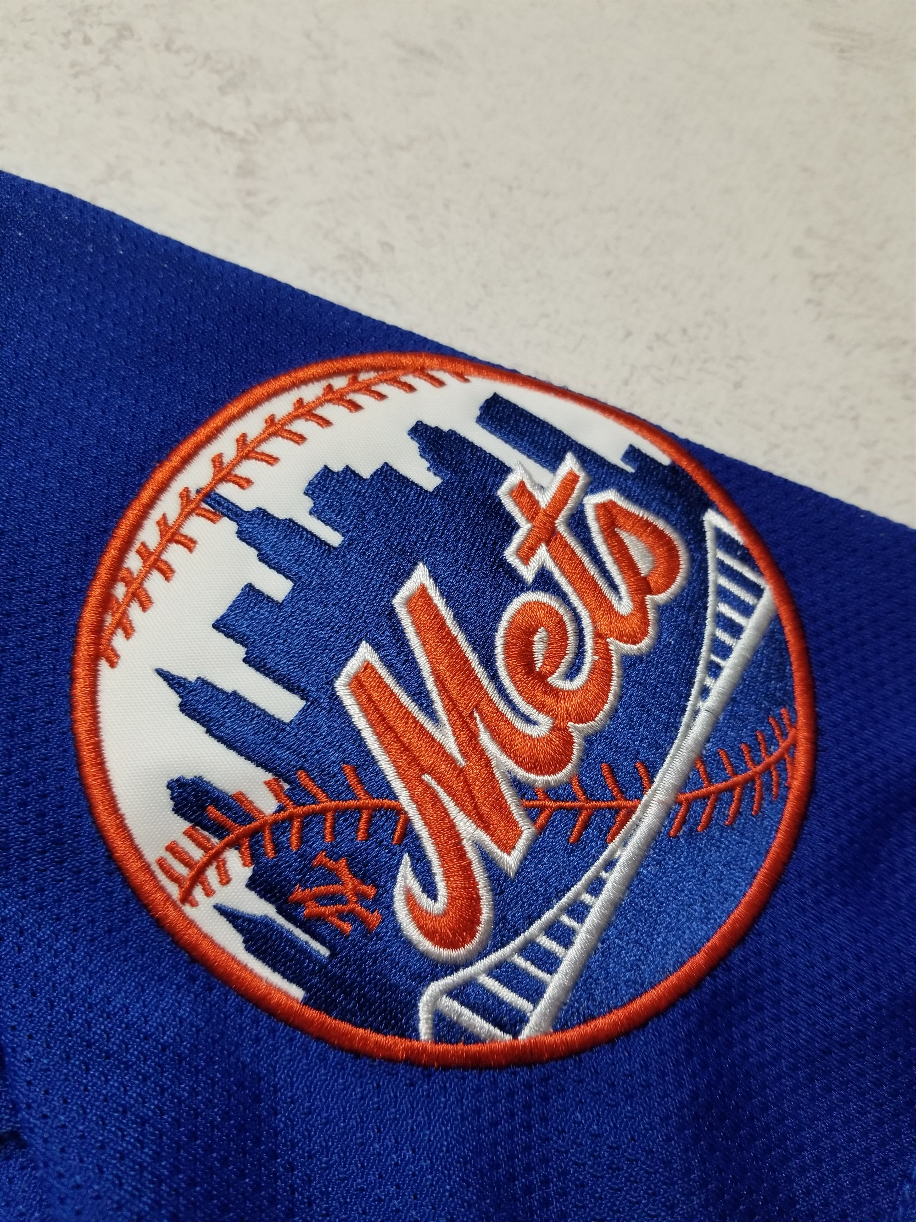 Mitchell & Ness Authentic Mike Piazza New York Mets 1999 Button Jersey Size US M / EU 48-50 / 2 - 12 Thumbnail