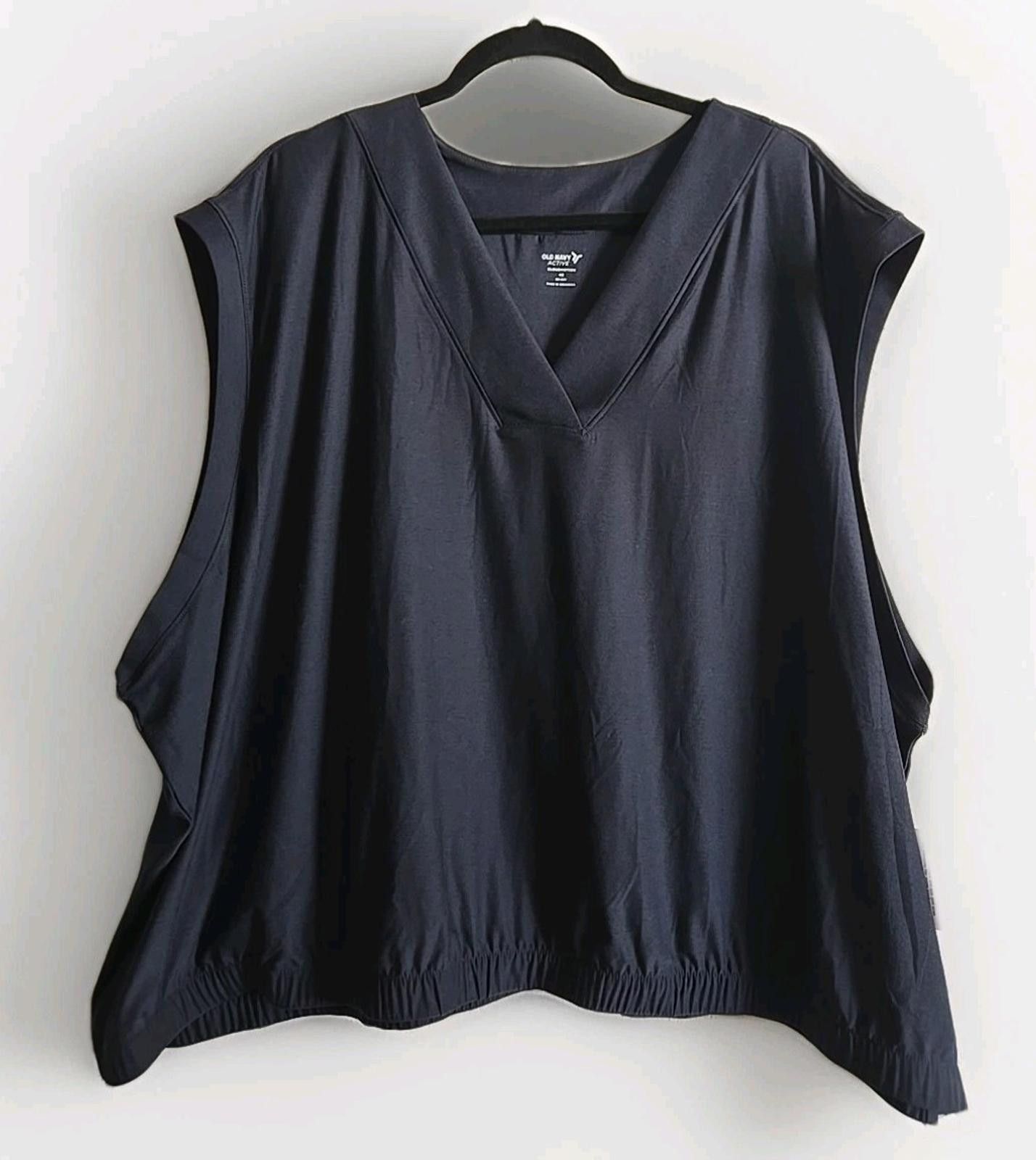 Old Navy NWT OLD NAVY ACTIVE Sz 4X V-Neck Sleeveless Top CLOUDMOTION Size 4XL / US 24-26 - 1 Thumbnail