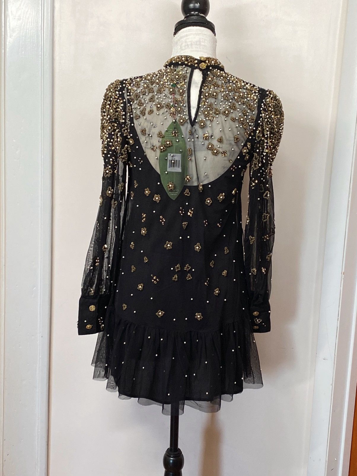 Farm Rio Farm Rio Embroidered Tulle Overlay Minidress size XS Size XS / US 0-2 / IT 36-38 - 8 Thumbnail