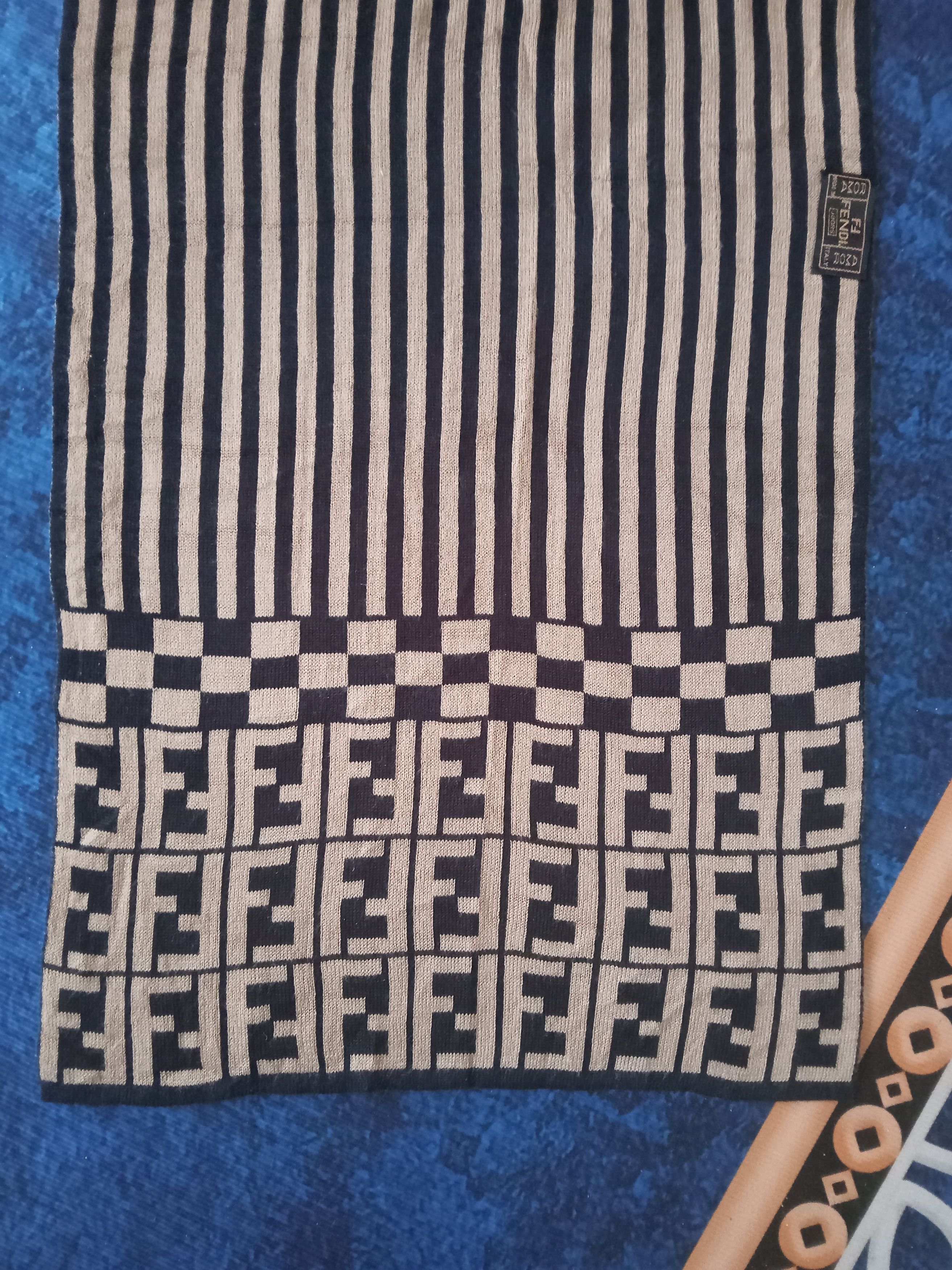 Fendi Fendi Neck Scarf Size ONE SIZE - 1 Thumbnail