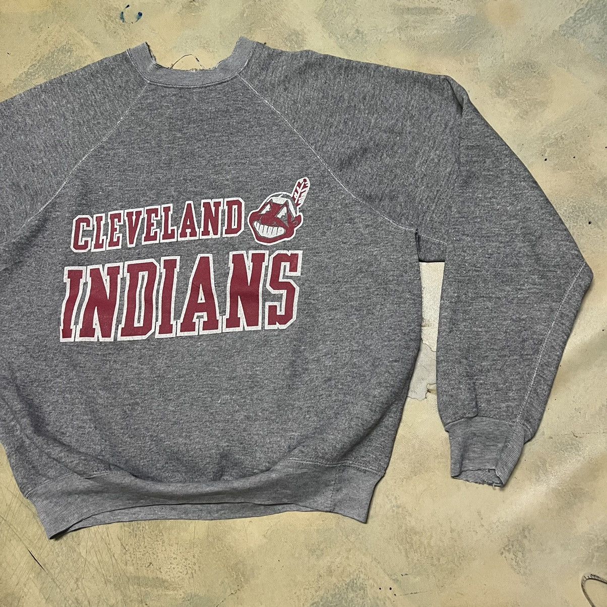 MLB × Vintage Cleveland Indians Vintage Sweatshirt Big Logo Distressed Size US M / EU 48-50 / 2 - 2 Thumbnail