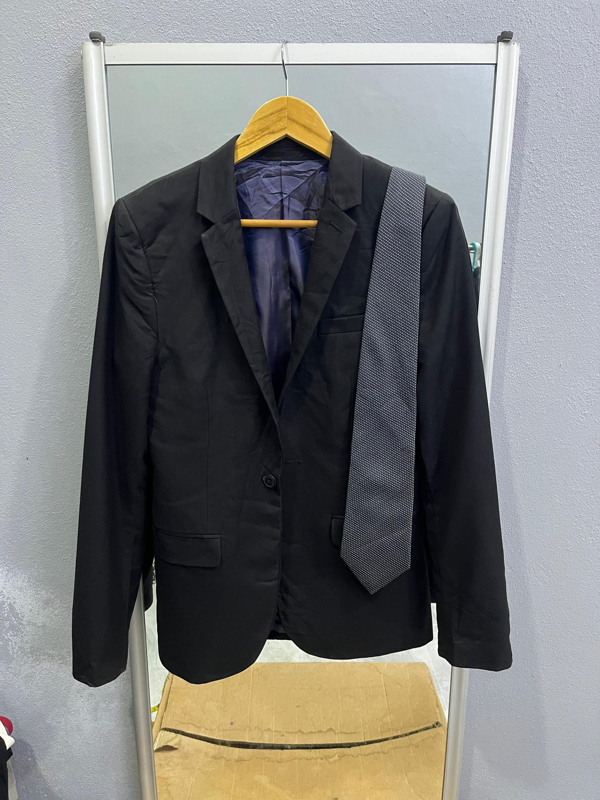 Topman Topman New Black Skinny Blazer 34R + Takeo Kikuchi Tie Size 34R - 1 Thumbnail