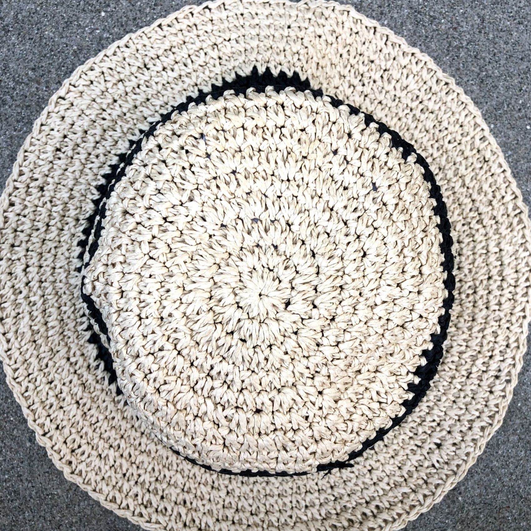 Gap VTG Gap Crochet Packable Bucket Sun Hat Women's One Size Travel Cap Beige Hats Mens Womens Girls Boys? Size ONE SIZE - 3 Thumbnail
