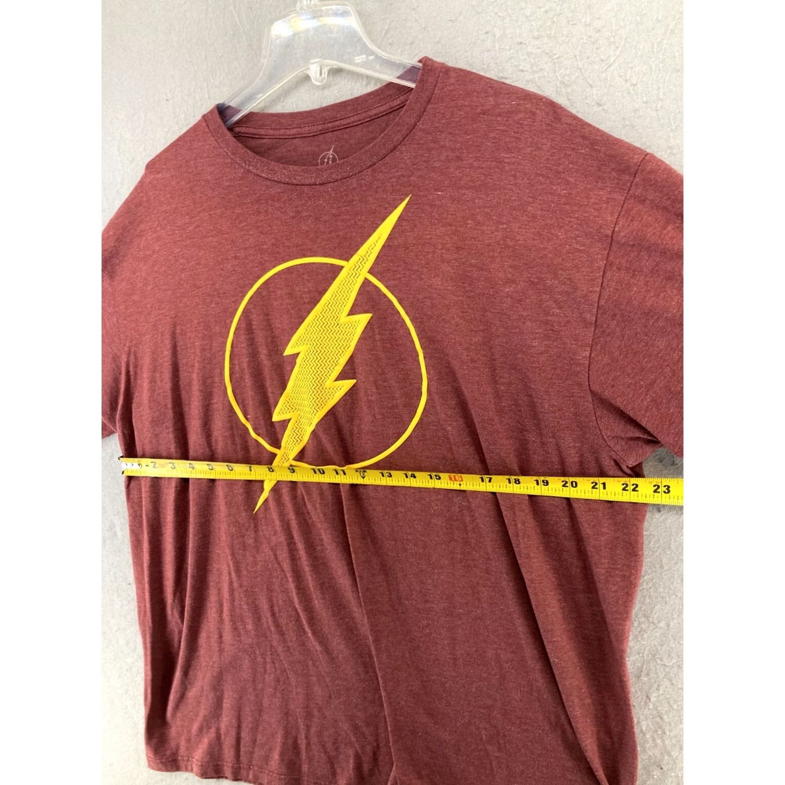 Vintage The Flash Mens TShirt 2XL Red DC Super Hero Shirt Mens 2XL Red Graphic Print DC Comics Movie Hero Size US XXL / EU 58 / 5 - 2 Thumbnail