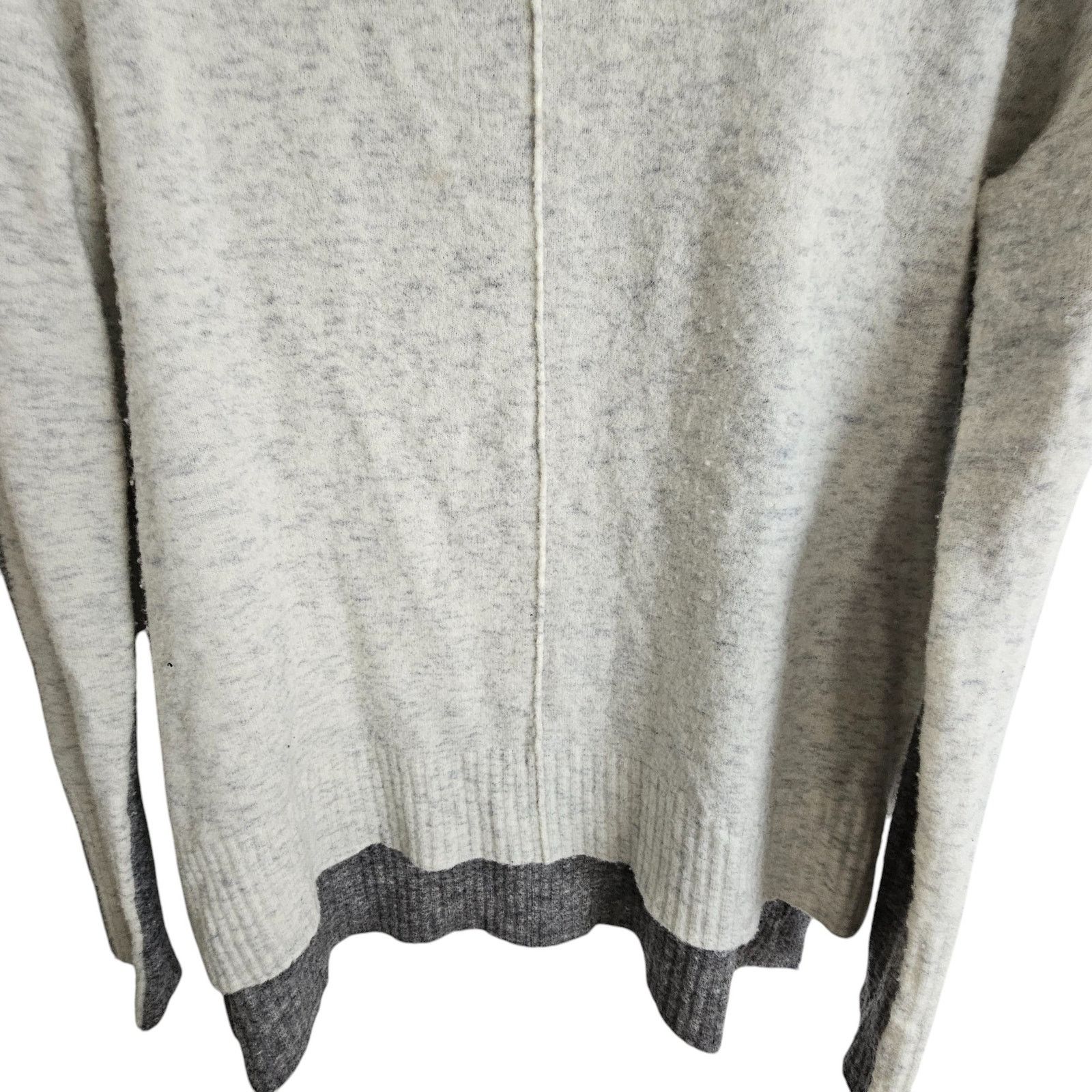 Athleta Athleta Merino Wool Transit Turtleneck Sweater Sz XXS Size XXS / US 00 / IT 34 - 4 Thumbnail