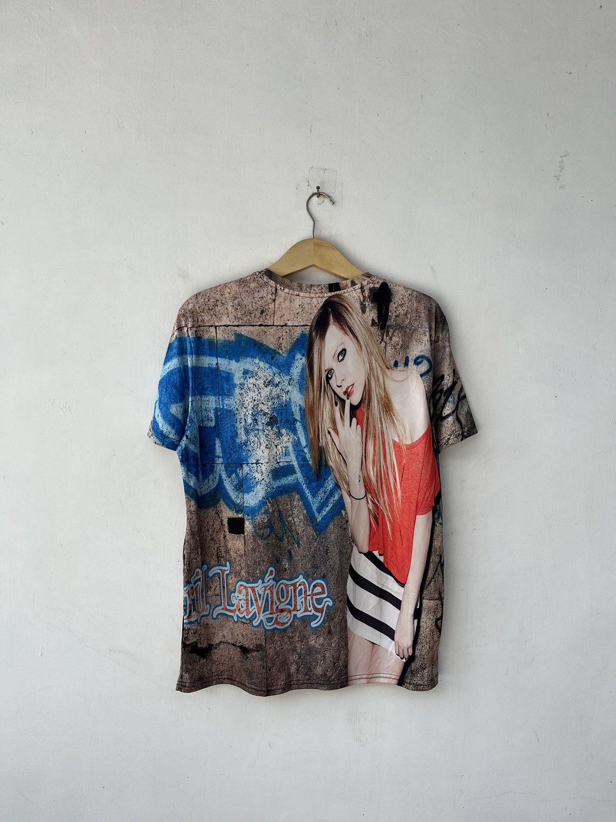 Band Tees Bootleg Avril Lavigne AOP Tees Size US L / EU 52-54 / 3 - 5 Thumbnail