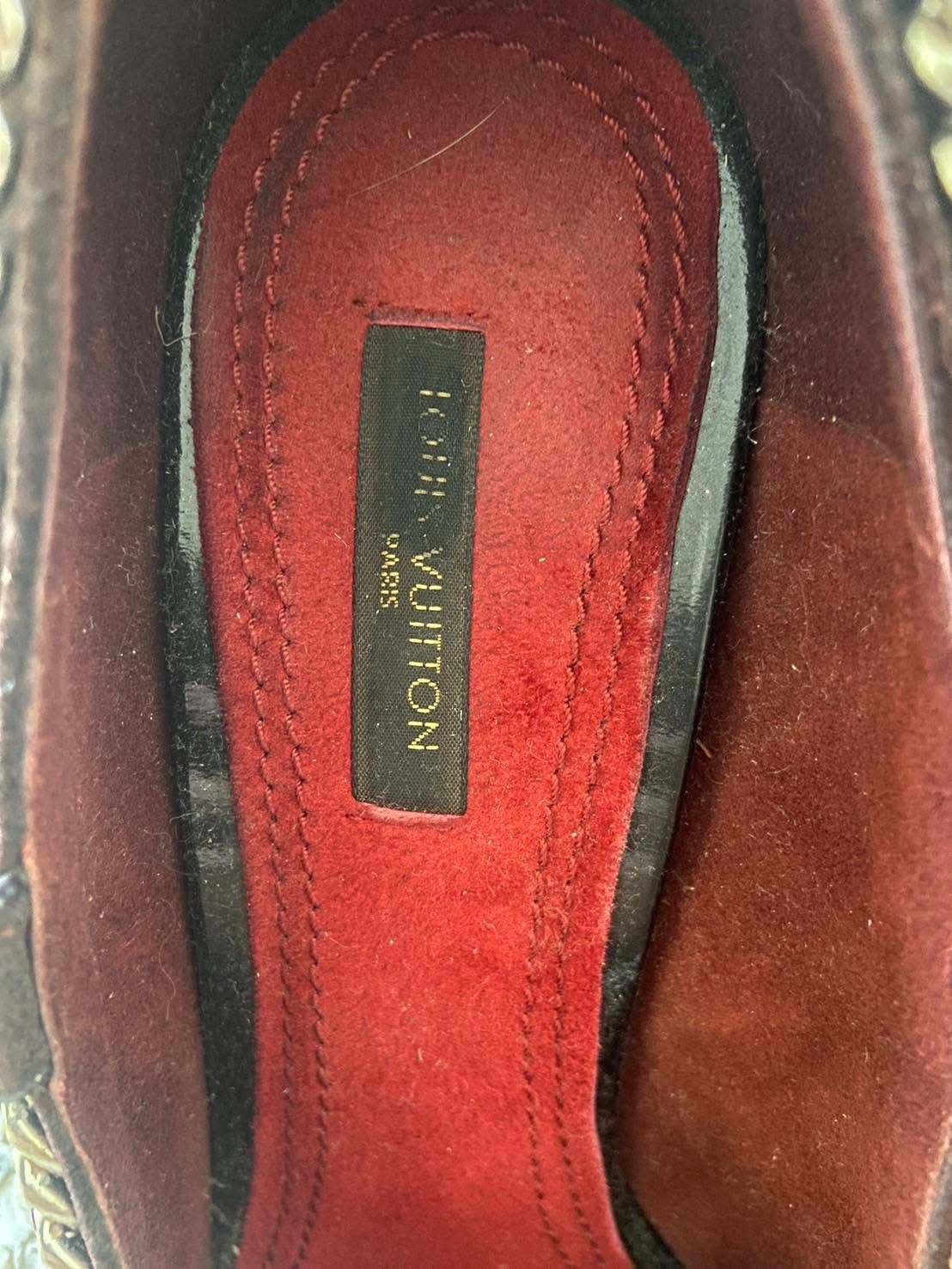 Louis Vuitton Louis Vuitton Suede Chain Embellished Pointed Toe Pumps Size US 7 / IT 37 - 9 Thumbnail