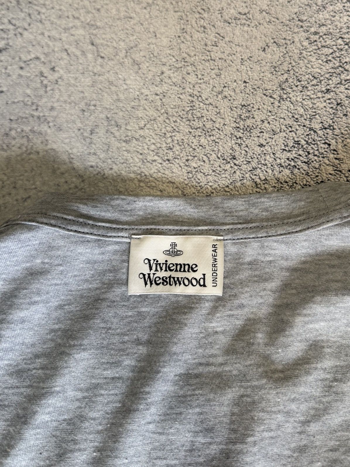 Vivienne Westwood Vivienne Westwood Orb VW Logo T Shirt Men S Designer Tee Size US S / EU 44-46 / 1 - 8 Thumbnail