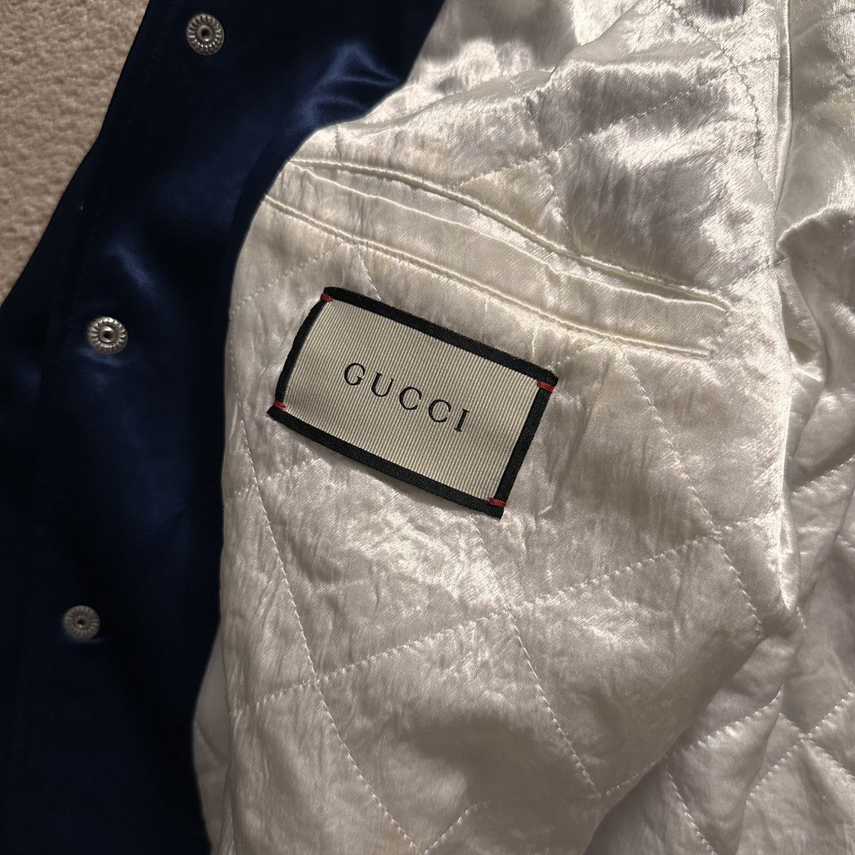 Gucci × Japanese Brand GUCCI New York Yankees Silk Bomber Size US S / EU 44-46 / 1 - 7 Thumbnail