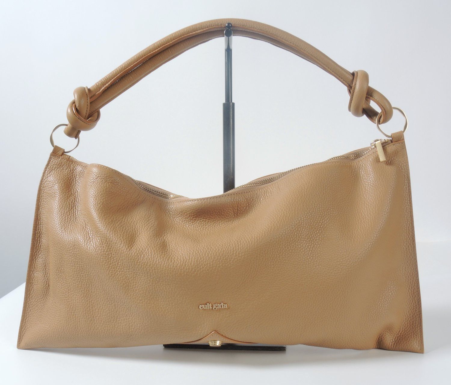 o1smst1ft0424 Size: OS / Shoulder Bags in Camel