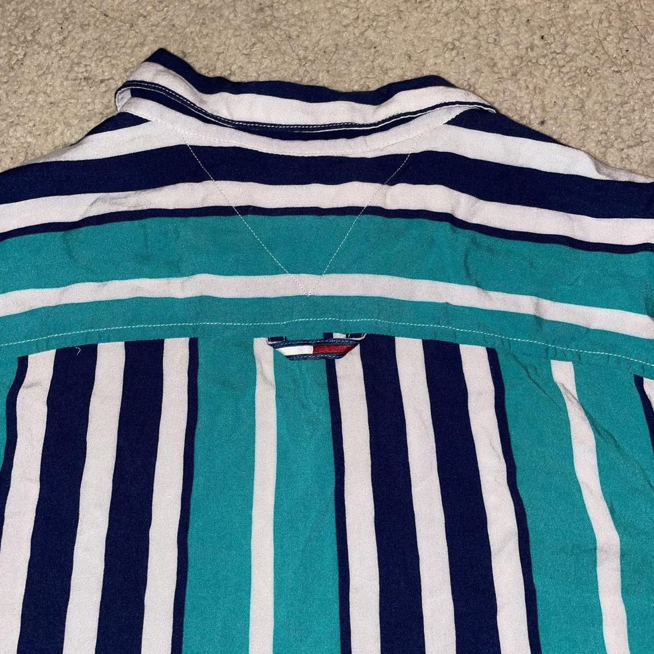 Tommy Hilfiger Tommy Hilfiger Jeans Vintage Stripe Button Up Shirt Size US M / EU 48-50 / 2 - 4 Thumbnail