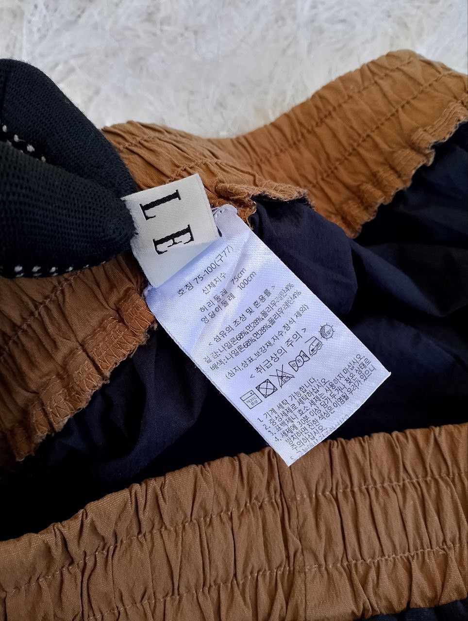 Japanese Brand ELLE Dark Blue Gold Outer Pocket Wide Pants Size 28" / US 6 / IT 42 - 9 Thumbnail