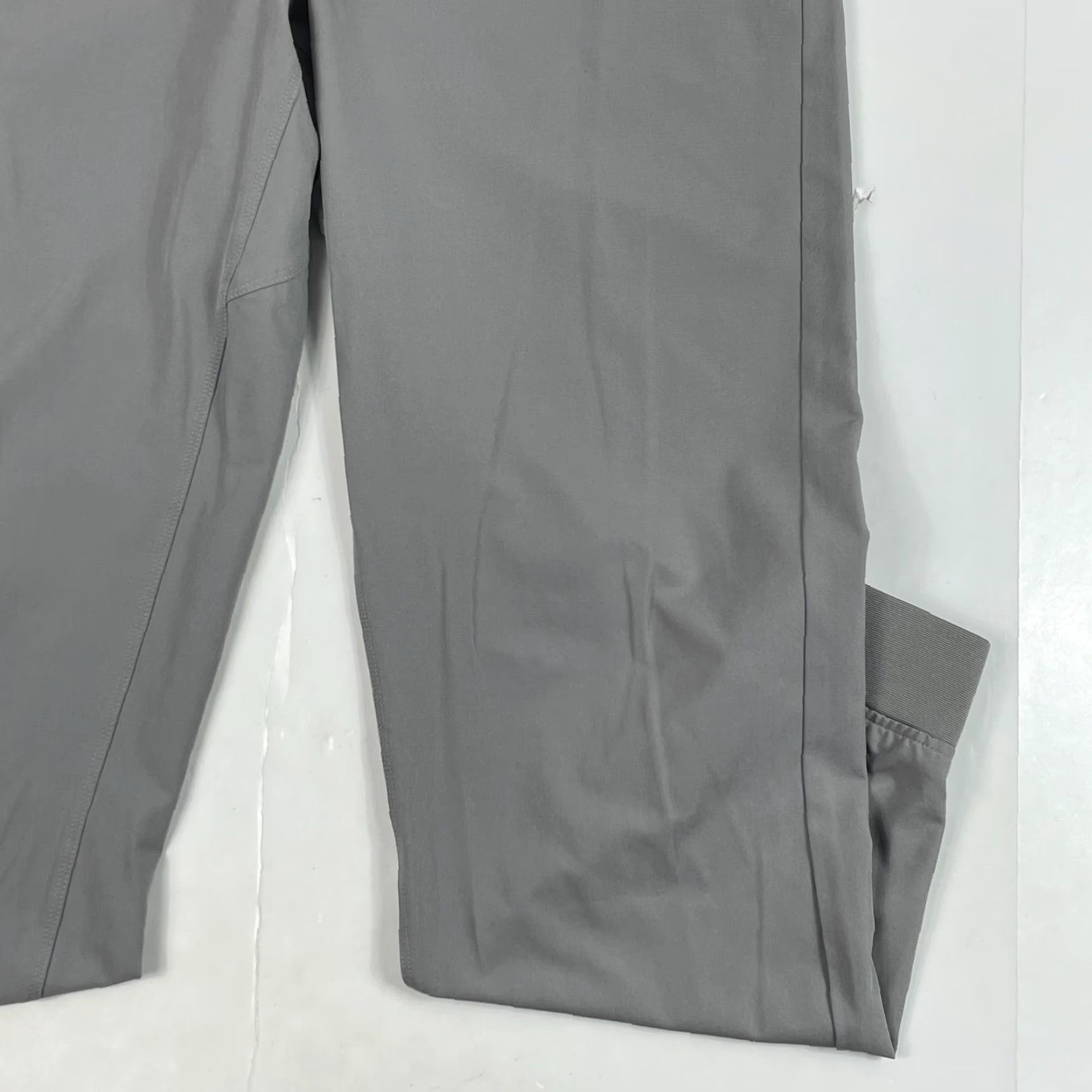 Vintage VRST Pants Mens 32 x 29 Gray Golf Tapered Leg Stretch Technical Preppy Dress Pants Size US 32 / EU 48 - 4 Thumbnail