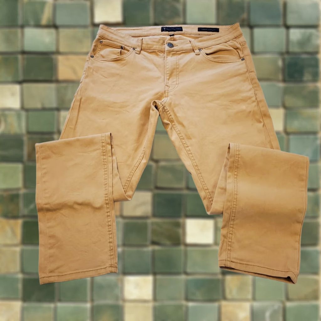 Vintage American Tall Men's Brown 34x35 Tapered Fit Chino Pants Denim Size US 34 / EU 50 - 1 Thumbnail
