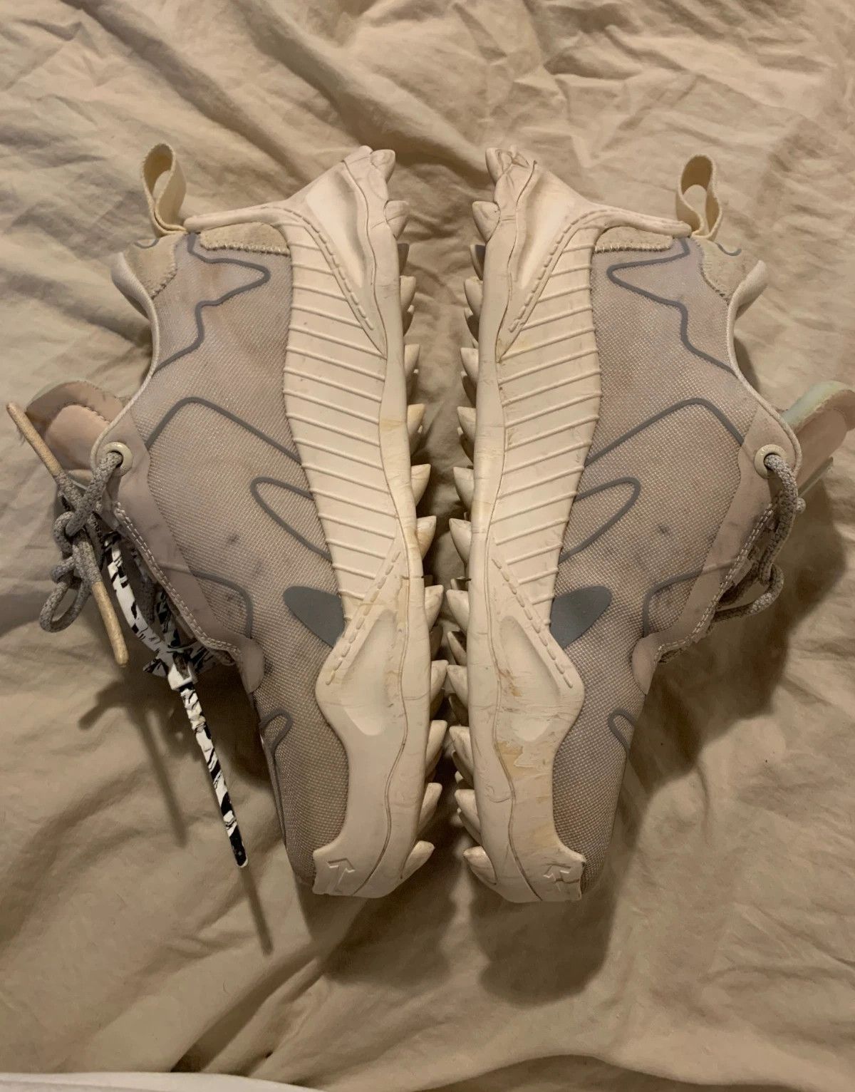 Off-White Off-White ODSY-1000 Beige Sneakers Size US 9.5 / EU 42-43 - 3 Thumbnail