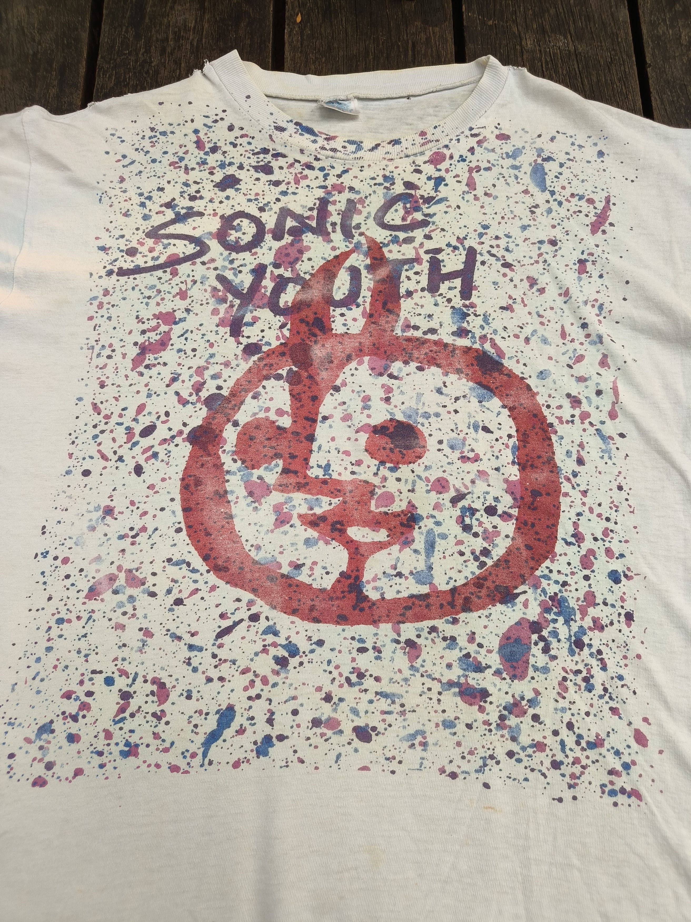 Band Tees Vintage 90s Sonic youth "paint splatter design" shirt Size US XL / EU 56 / 4 - 1 Thumbnail