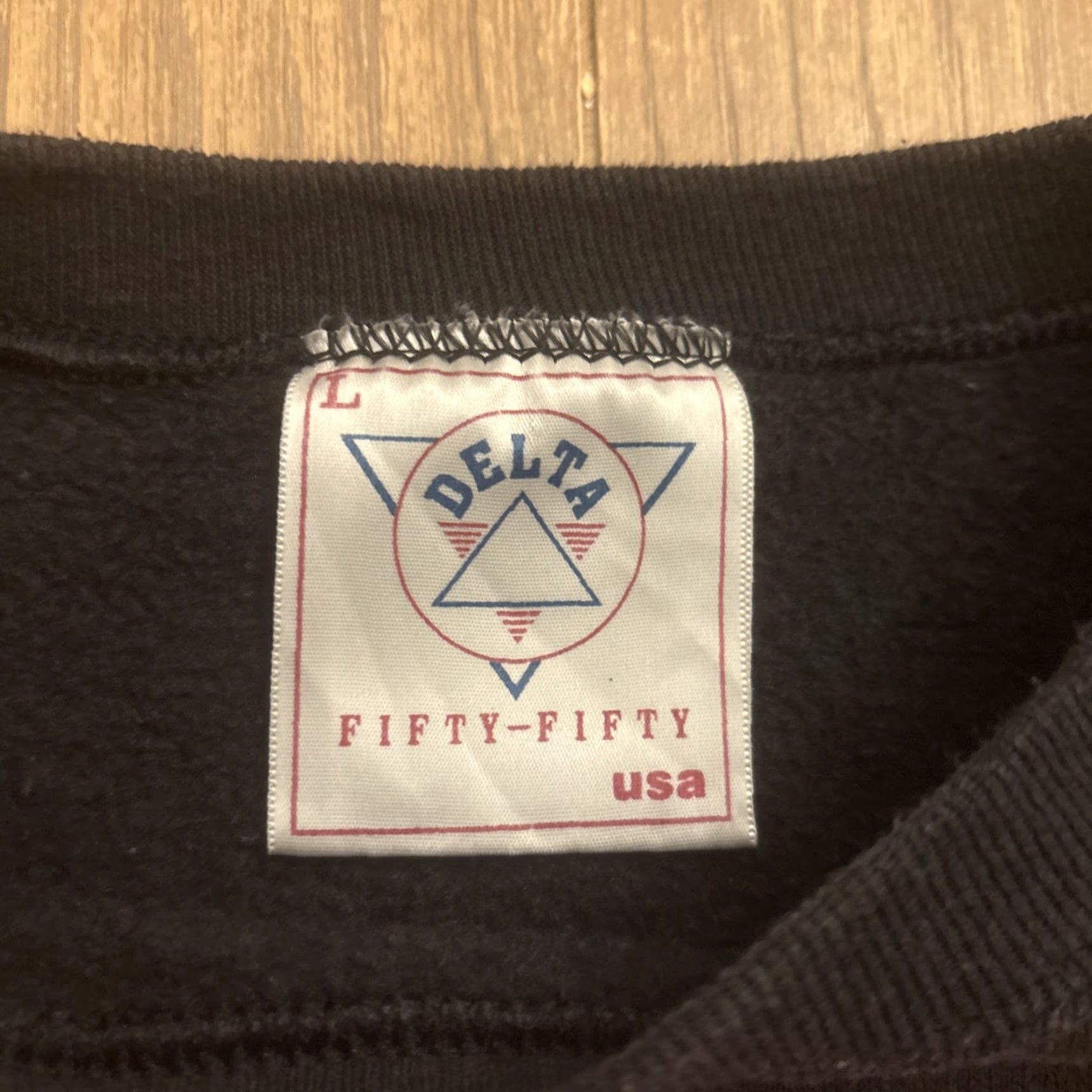 Delta VINTAGE Delta Pennsylvania Winter Sports Crew Neck Sweatshirt Men Large Black Hockey Ski Snowboard 90’s 80’s Pullover Size US L / EU 52-54 / 3 - 6 Thumbnail