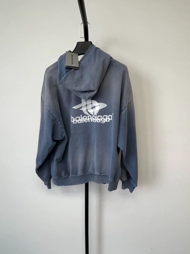 Balenciaga Balenciaga Long Sleeve Comfortable Sweater Size US XXS / EU 40 - 2 Thumbnail