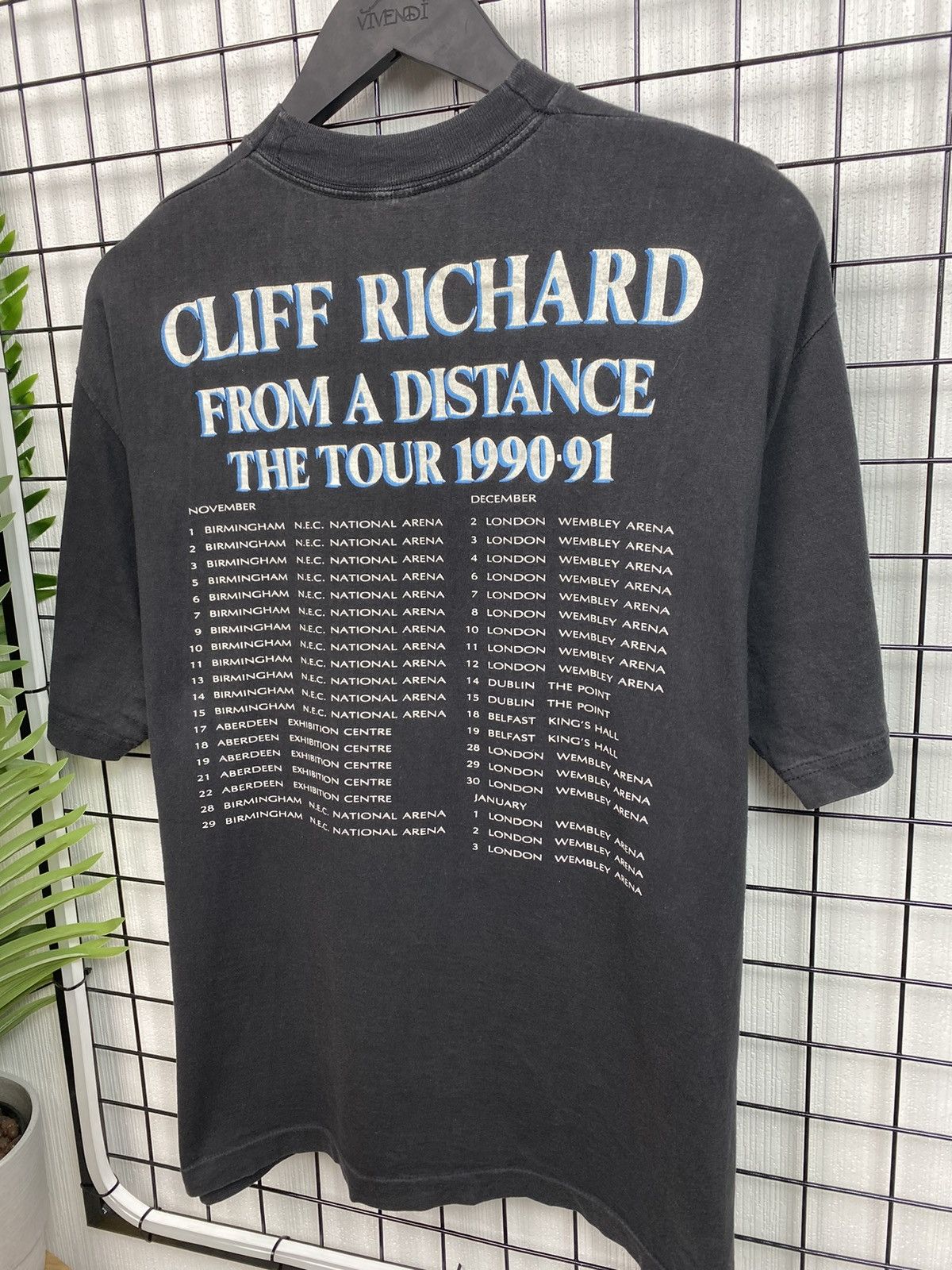 Band Tees × Vintage Vintage 1990-1991 Cliff Richard Tour T Shirt Men’s Pop Tee Size US L / EU 52-54 / 3 - 14 Thumbnail