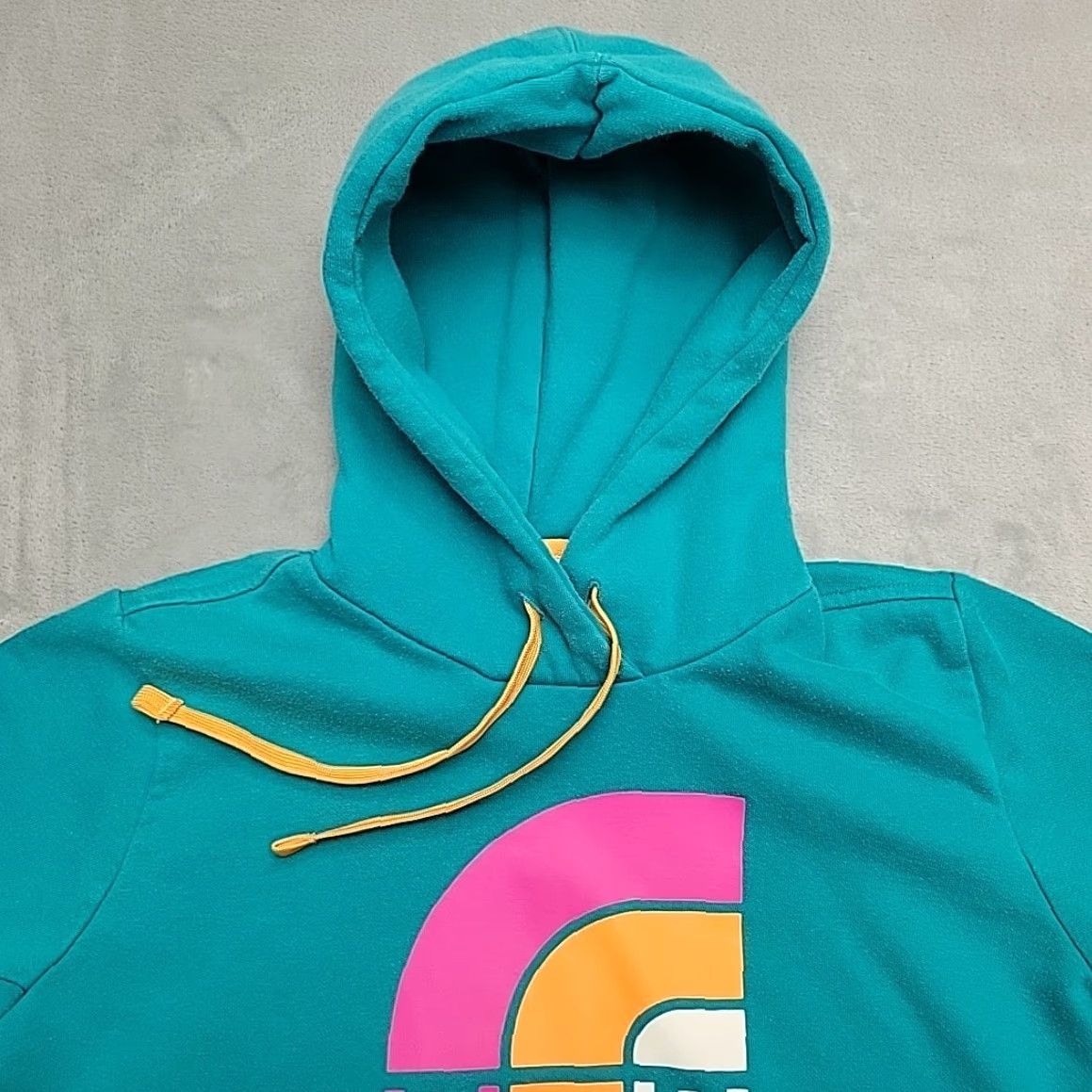 The North Face VINTAGE The North Face Hoodie Womens L Green Logo Front Hooded Pullover Sweatshirt Size L / US 10 / IT 46 - 3 Thumbnail