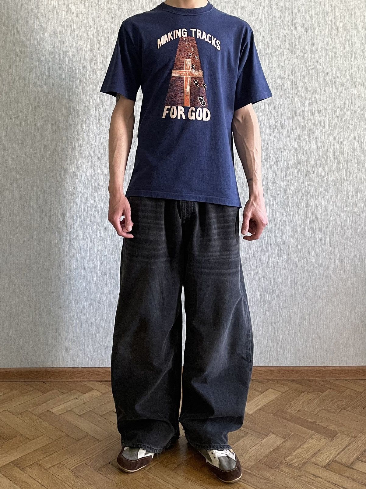 Vintage 1990s Single Stitched T-Shirt: Making Tracks for God Size US L / EU 52-54 / 3 - 6 Thumbnail