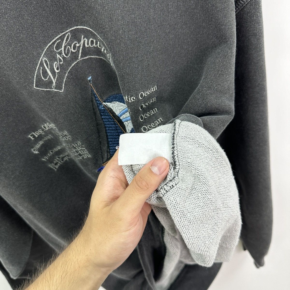 Vintage Vintage 90s Les Copains Washed Embroidered sweatshirt Italy Size US XL / EU 56 / 4 - 7 Thumbnail
