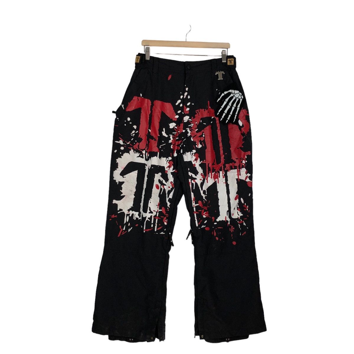 Japanese Brand 🔥OVERSIZED SKI PANTS PUNK DESIGN OVER PRINT Size US 31 - 1 Thumbnail