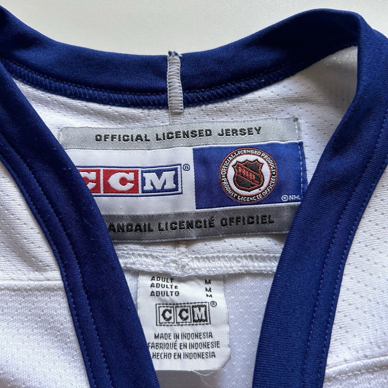 NHL Vintage Toronto Maple Leafs Embroidered CCM Hockey Jersey Size US M / EU 48-50 / 2 - 3 Thumbnail