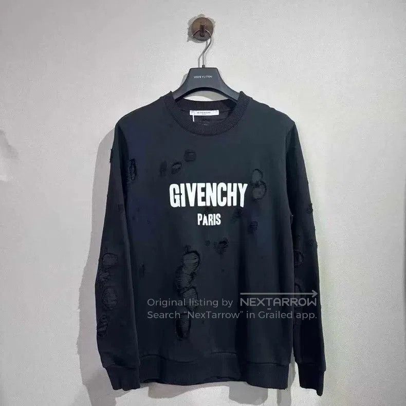 Givenchy Givenchy Black Hole Letter Round Neck Sweatshirt (Size XS) Size US XS / EU 42 / 0 - 1 Thumbnail