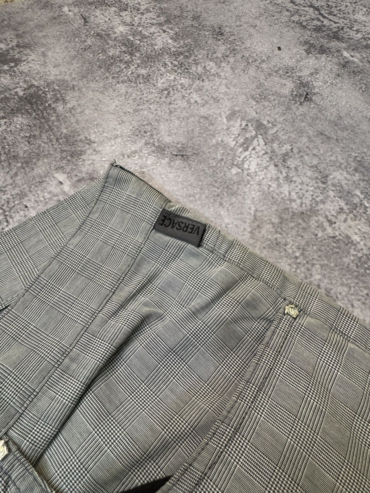 Versace × Versace Jeans Couture × Vintage Vintage Versace Jeans Couture Pants Size US 34 / EU 50 - 9 Thumbnail