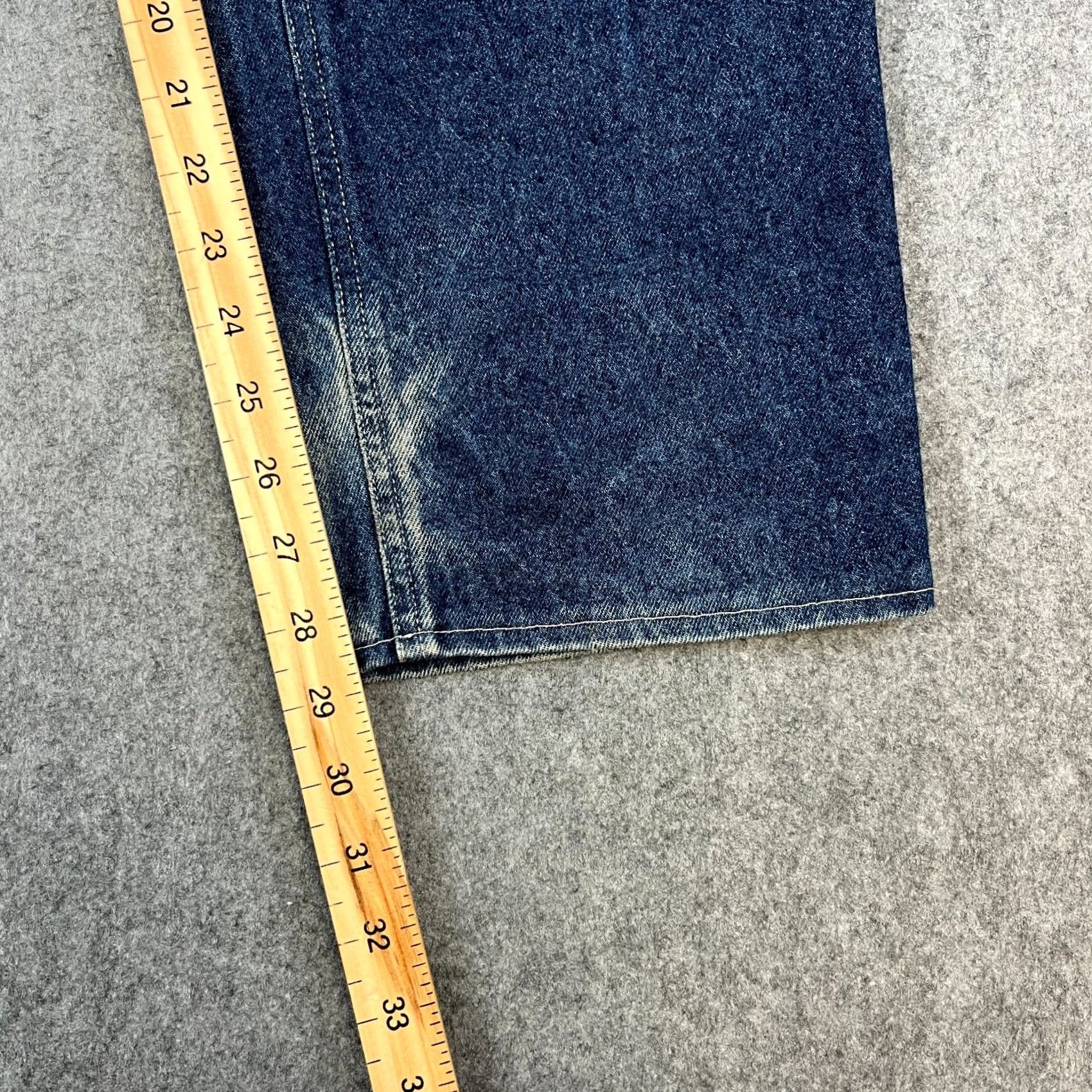 Sergio Tacchini Vintage Sergio Tacchini Jeans Relaxed Straight 32 32 Blue Whiskers Denim 5-Pocket Mens Jeans 90s Italian Style Mens Size US 32 / EU 48 - 4 Thumbnail
