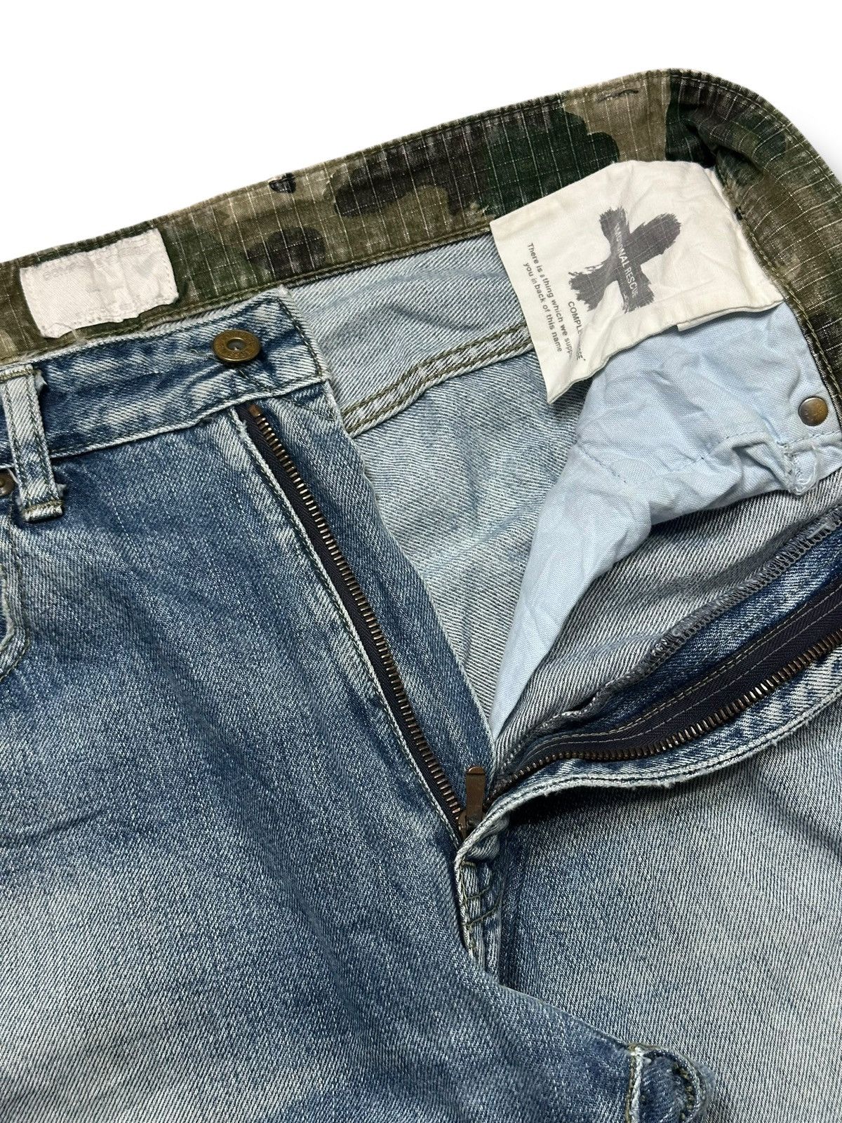 Japanese Brand Complete Finesse Japan Distressed Selvage Jeans With Faded Size US 33 - 13 Thumbnail