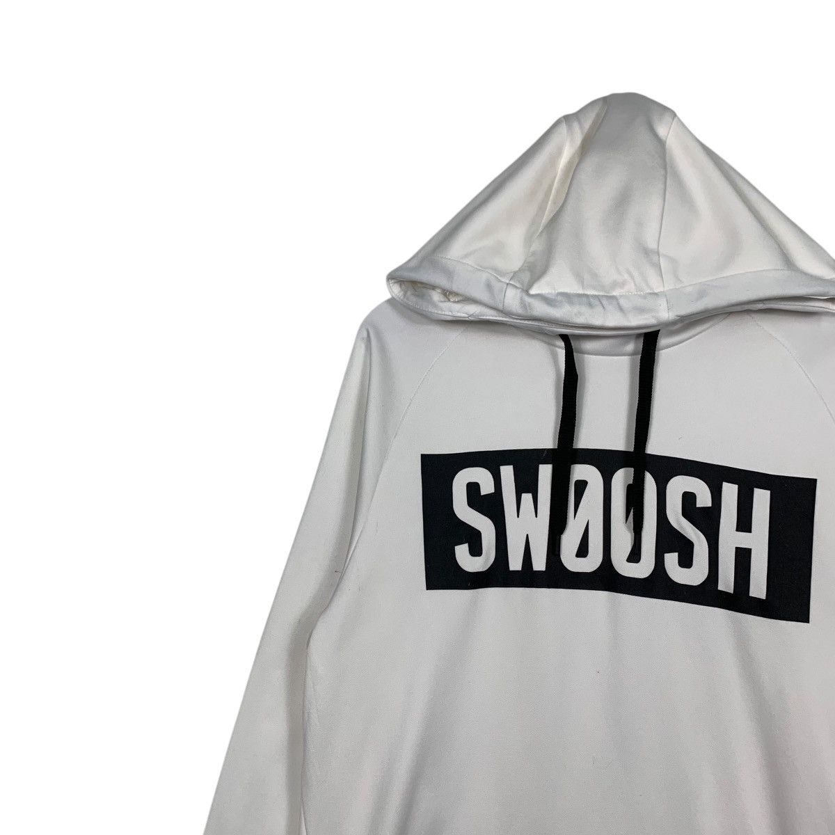 Nike NIKE SWOOSH Big Logo White Pullover Hoodies #2547-C115 Size US M / EU 48-50 / 2 - 3 Thumbnail
