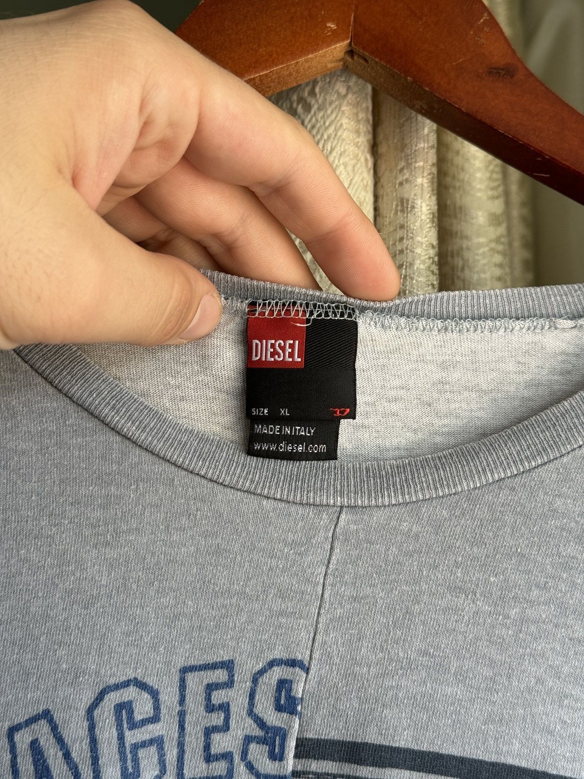 Diesel Rare Diesel Vintage Shield Logo Avant Garde Japanese Tee Y2K Size US L / EU 52-54 / 3 - 6 Thumbnail