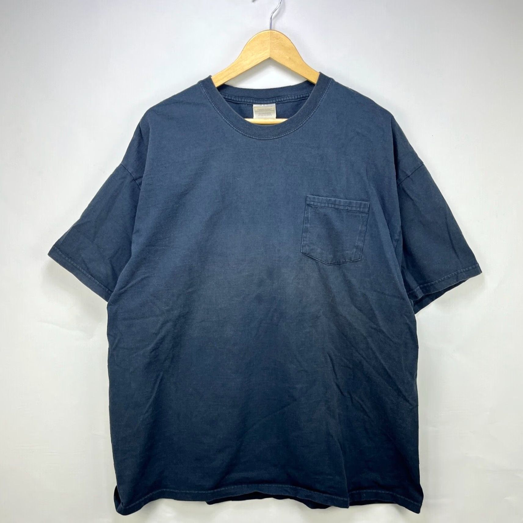 Vintage VINTAGE Sun Faded Black T-Shirt 2XL Men Short Sleeve 90s Size US XXL / EU 58 / 5 - 2 Thumbnail