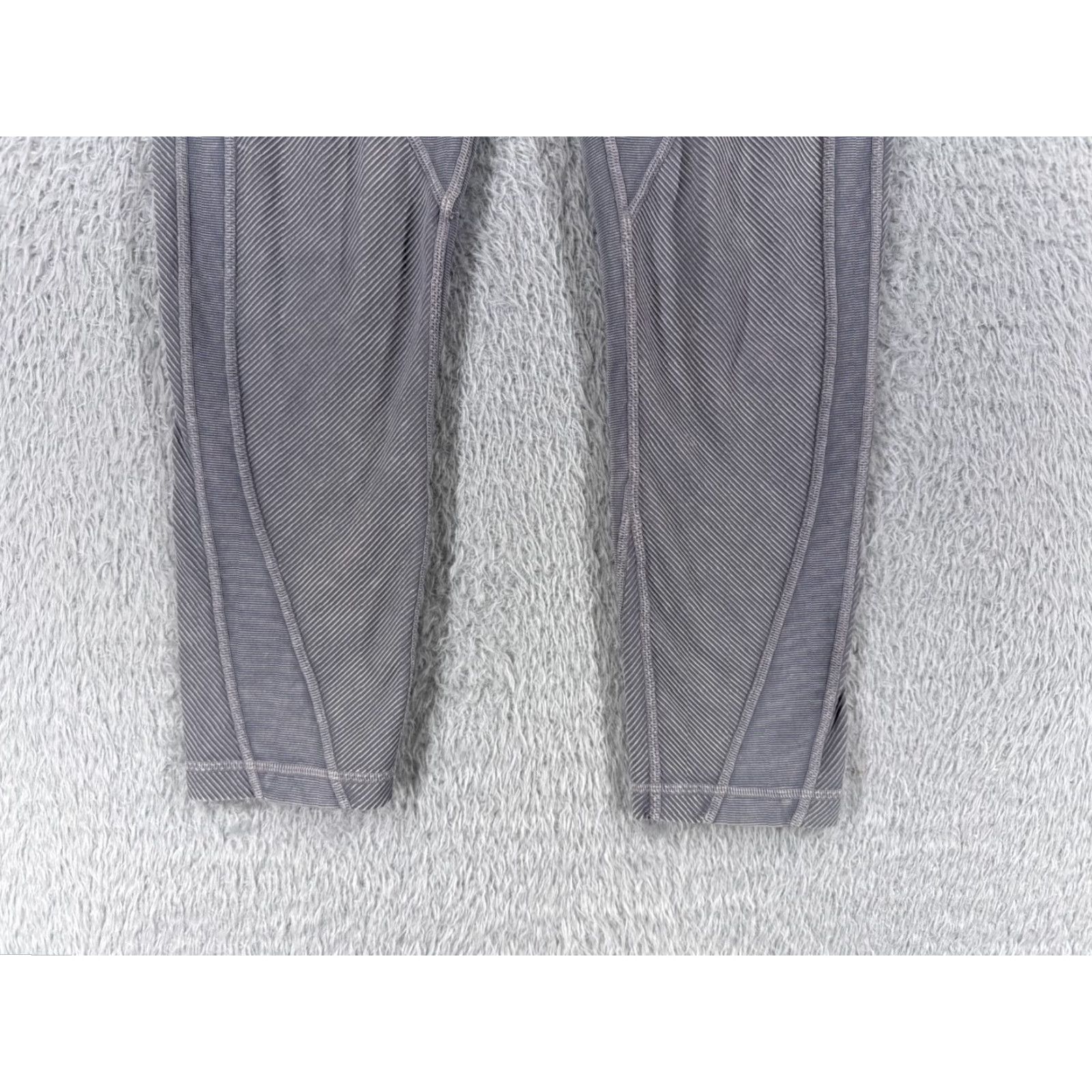Lululemon Lululemon Wunder Under Crop 23" Blue Pants Women 6 Size 28" / US 6 / IT 42 - 2 Thumbnail