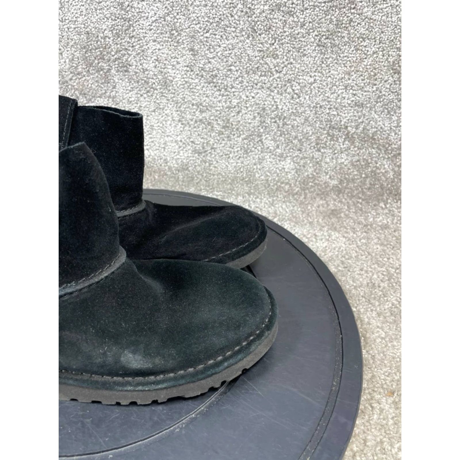 Ugg VINTAGE UGG Classic Unlined Mini Boots Women Size 6 Black Suede Casual Ankle Outdoor Size US 6 / IT 36 - 2 Thumbnail